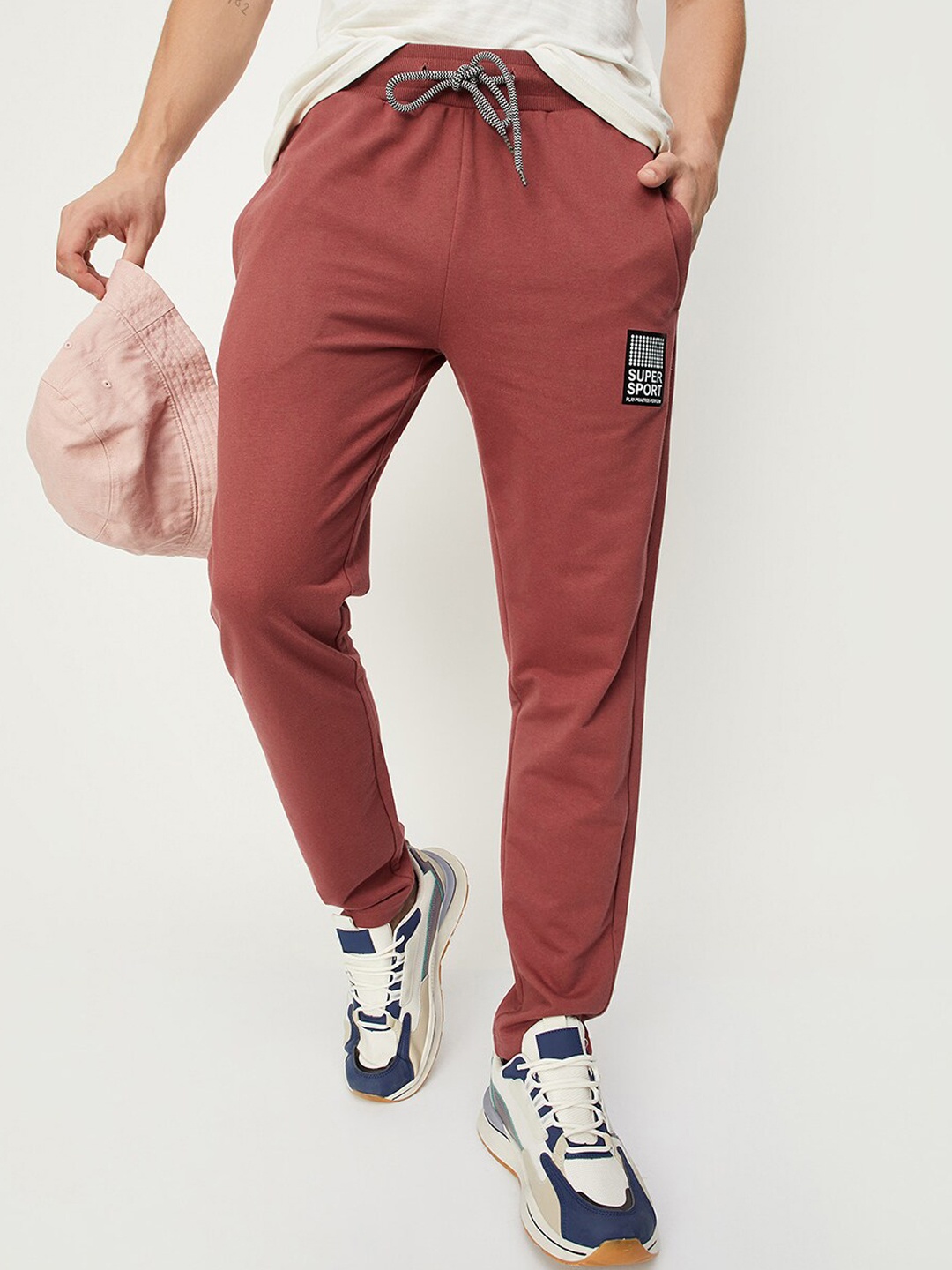 

max Men Mid-Rise Regular Fit Track Pants, Brown