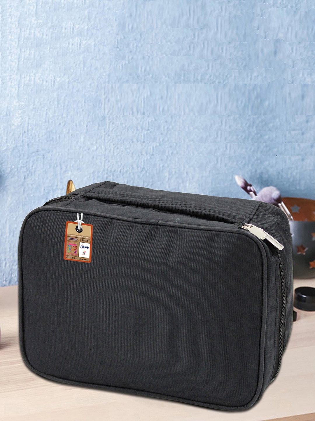

atorakushon Unisex Water Resistant Travel Vanity Pouch Accessory Storage Bag, Black