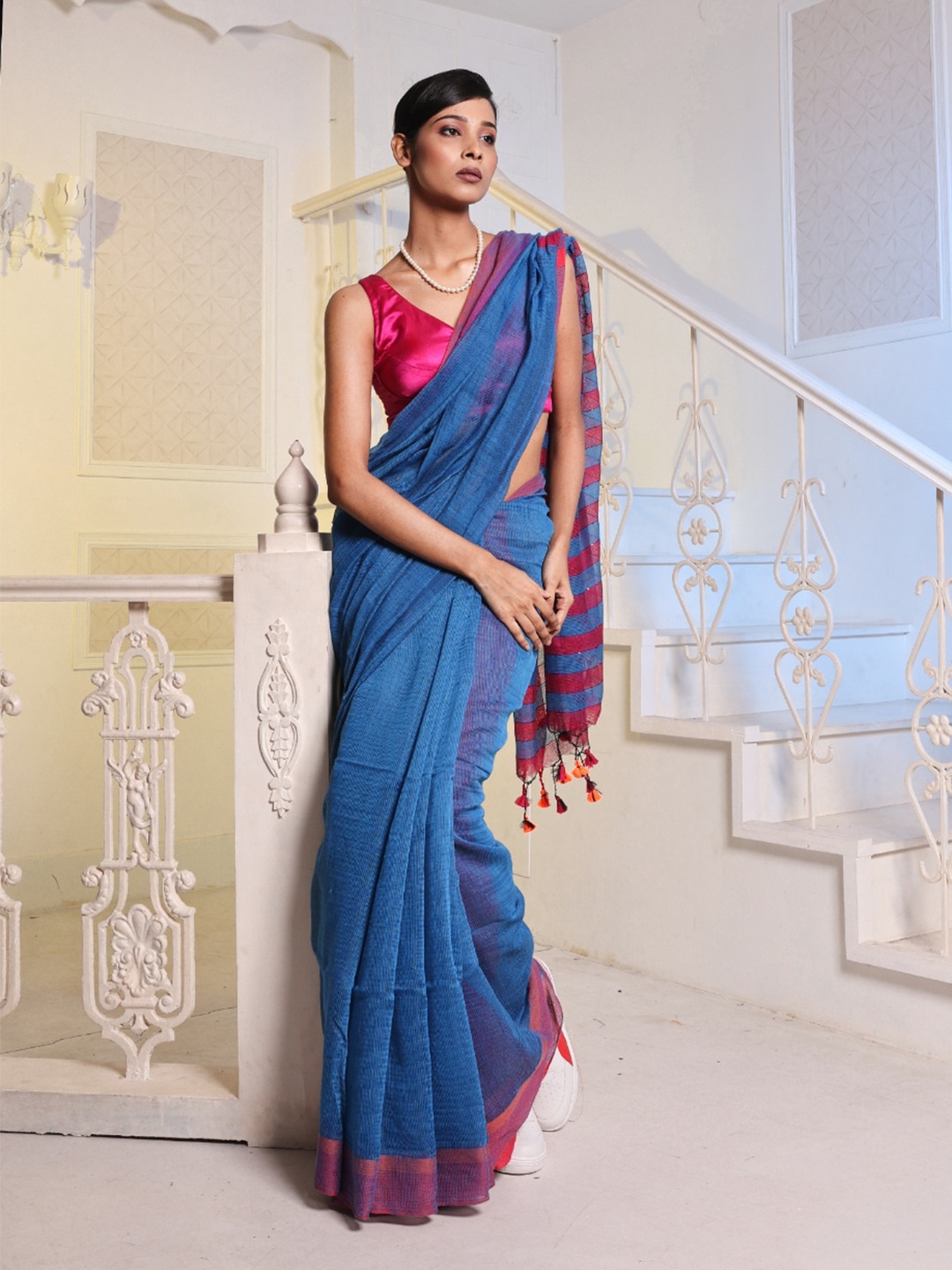 

Charukriti Striped Woven Design Saree, Blue