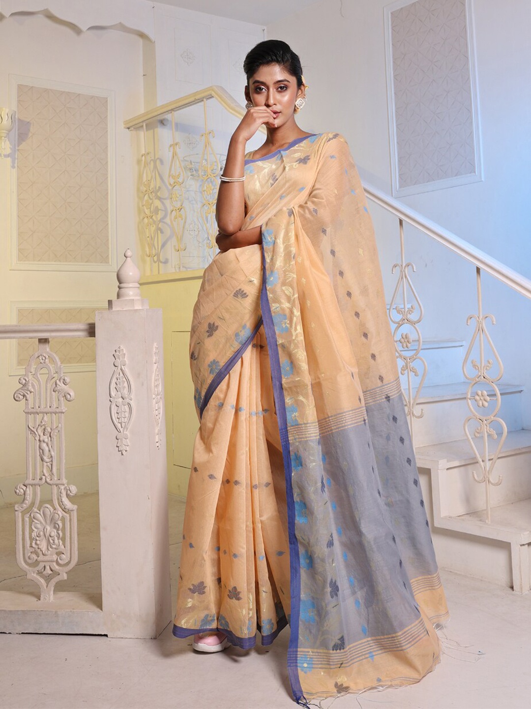 

Charukriti Ethnic Motifs Woven Design Zari Saree, Beige