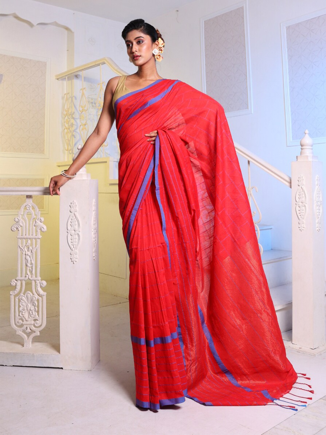 

Charukriti Striped Pure Cotton Saree, Red