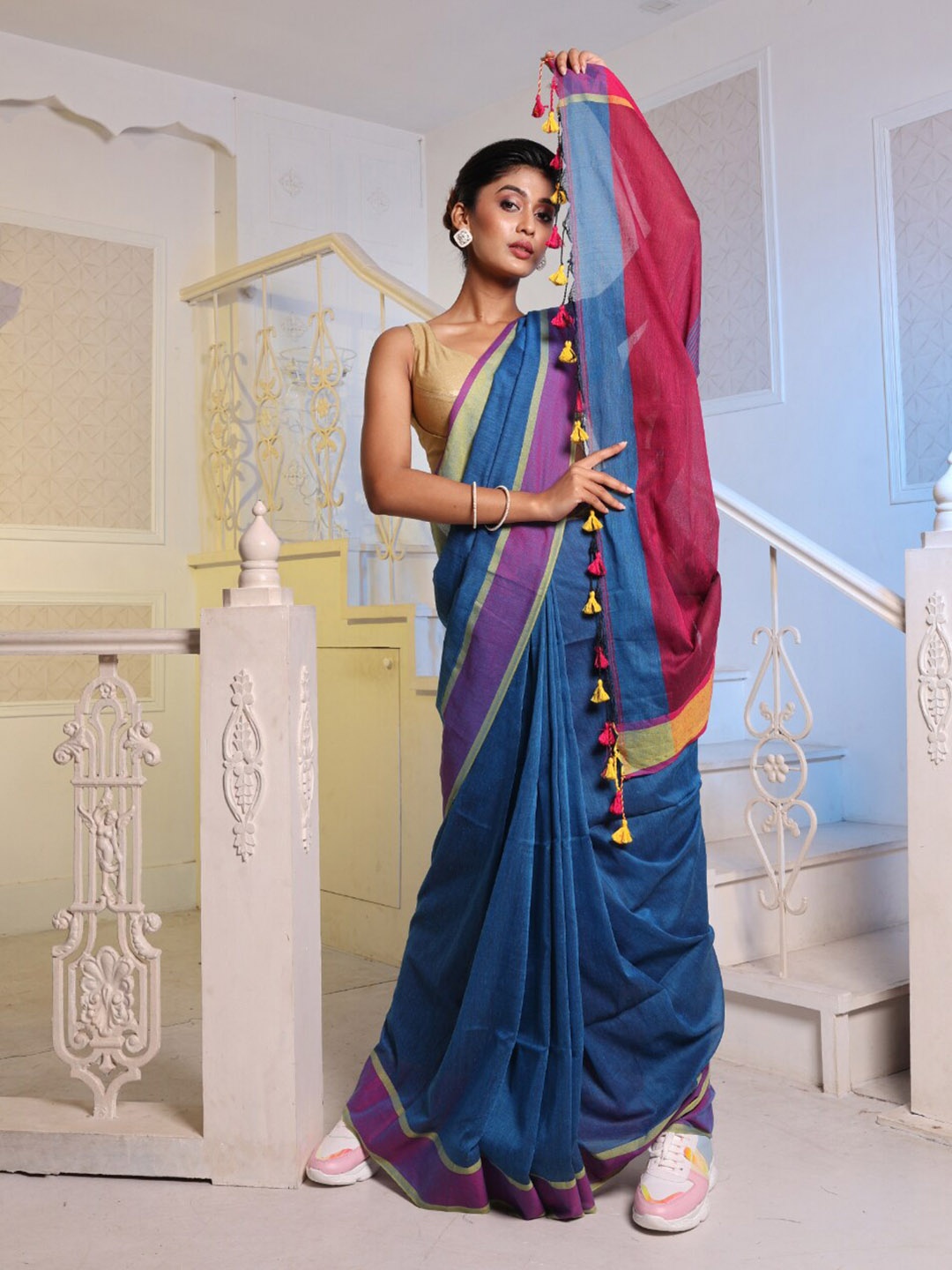 

Charukriti Zari Pure Cotton Saree, Blue