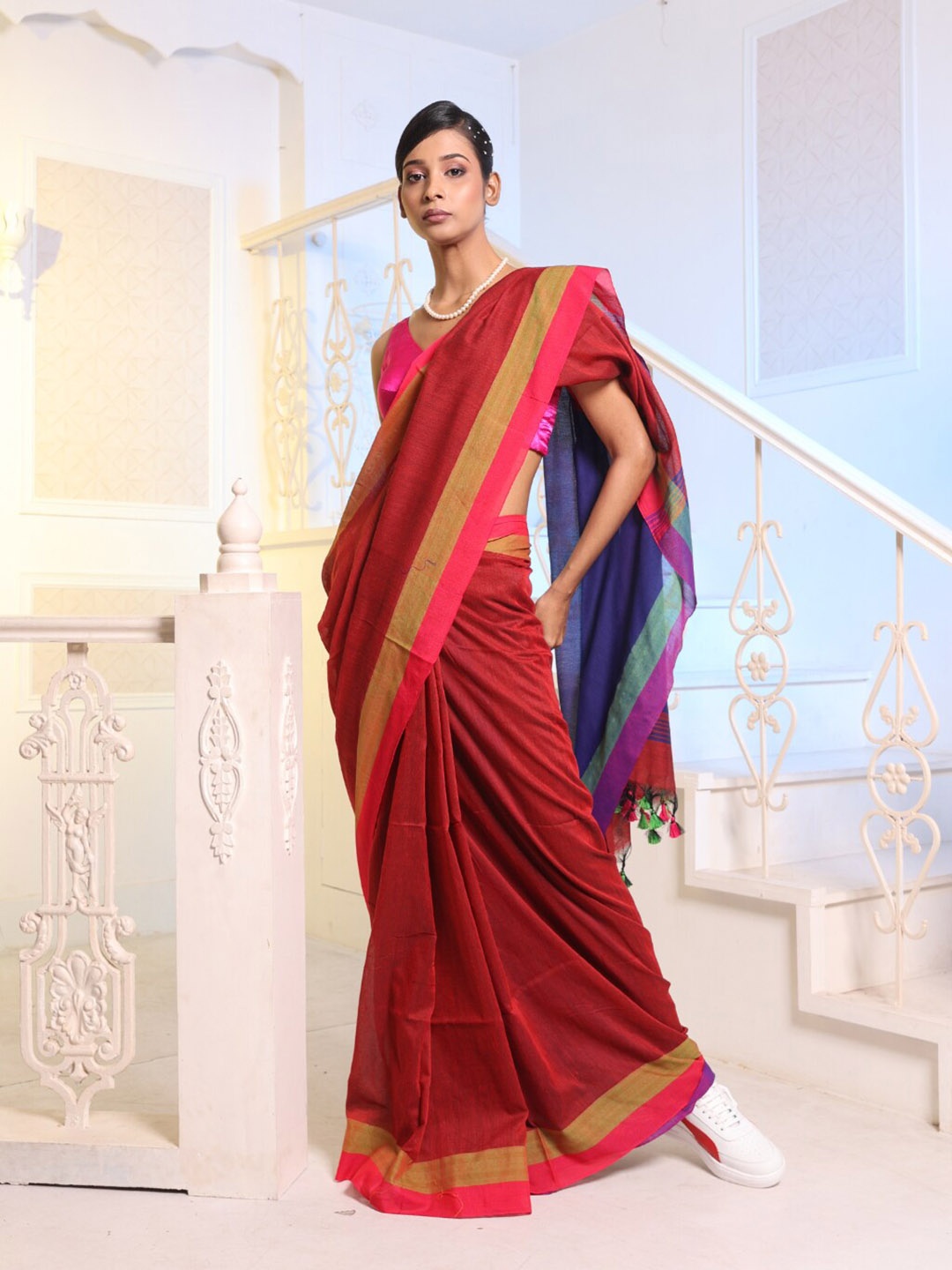 

Charukriti Dual Border Pure Cotton Saree With Blouse Piece, Red