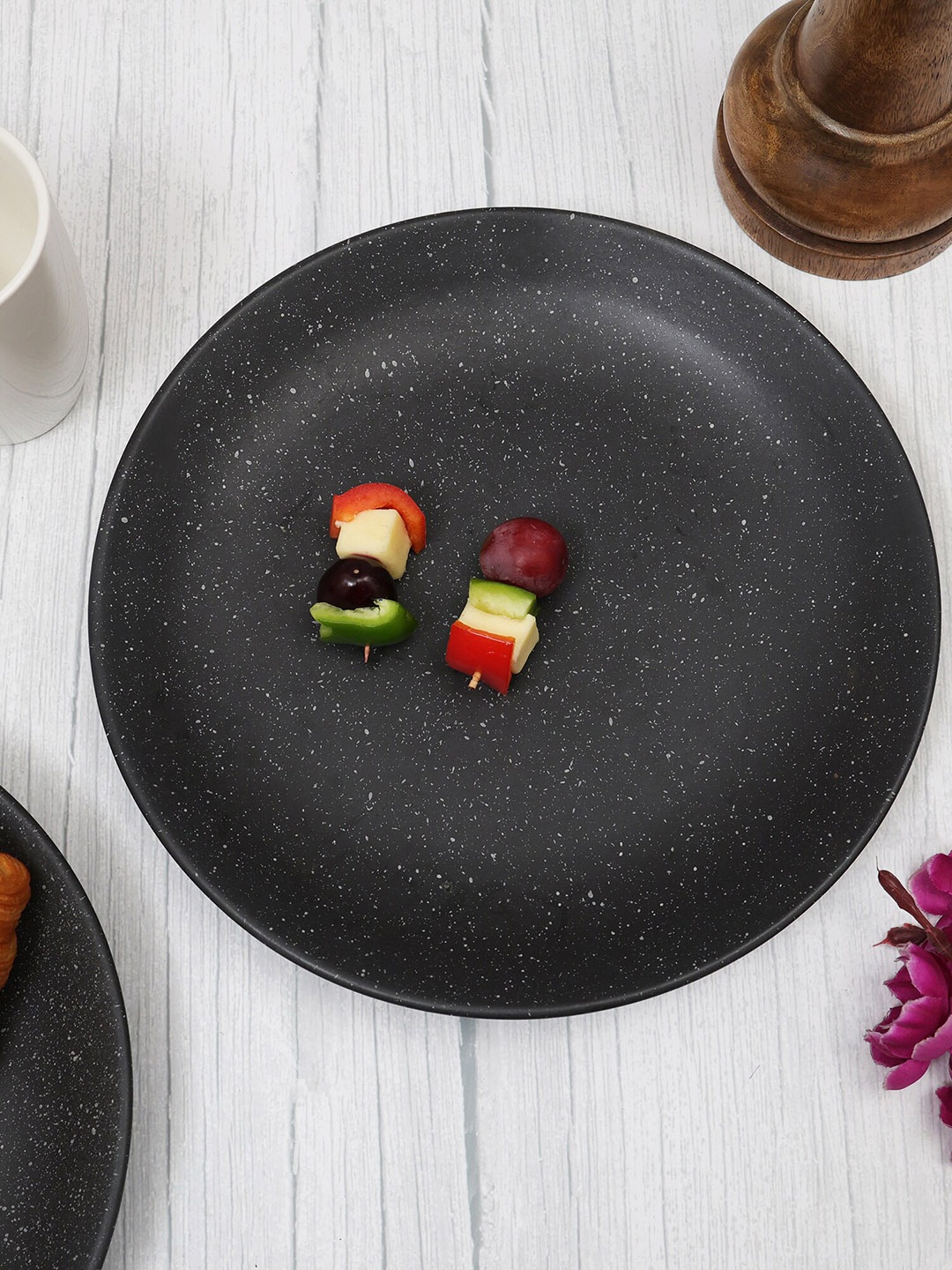 

Ariane Black 2-Pieces Porcelain Glossy Plates
