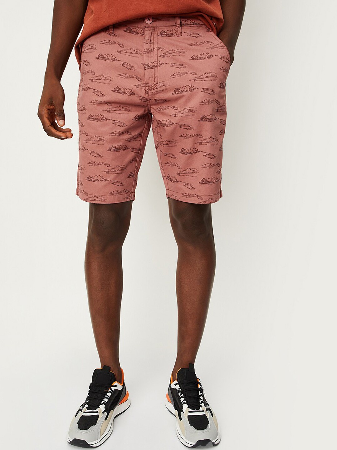 

max Men Conversational Printed Pure Cotton Shorts, Brown
