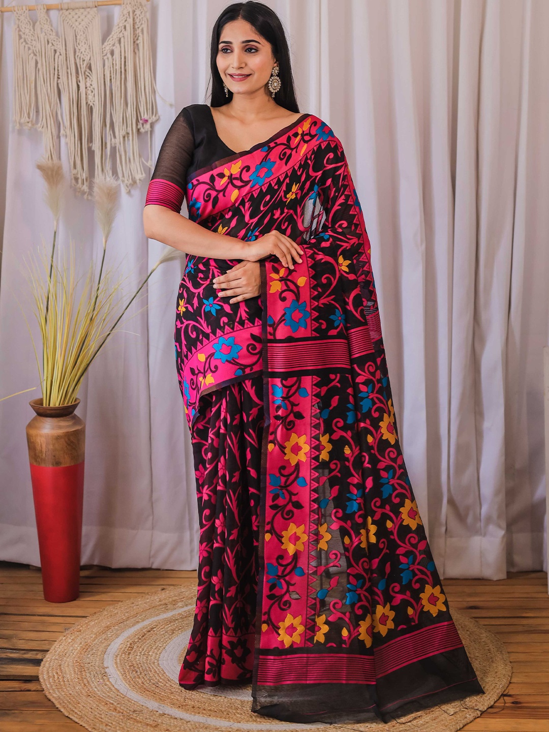 

Mitera Pink & Yellow Ethnic Woven Design Silk Cotton Jamdani Saree
