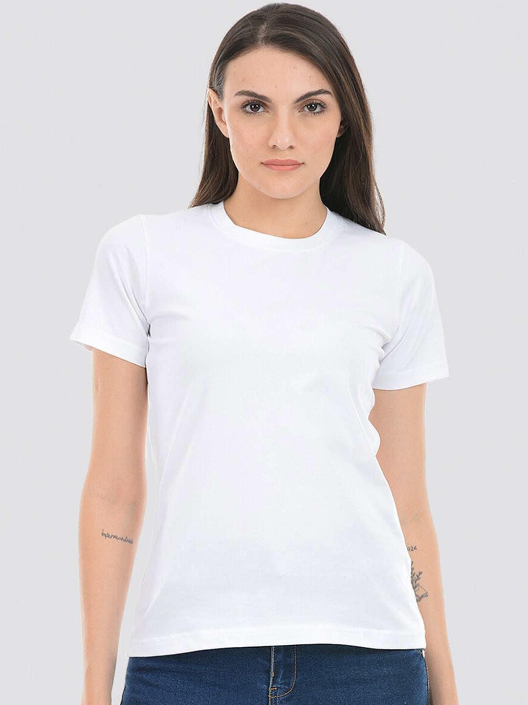 

ONEWAY Women Solid Round Neck Cotton T-Shirt, White