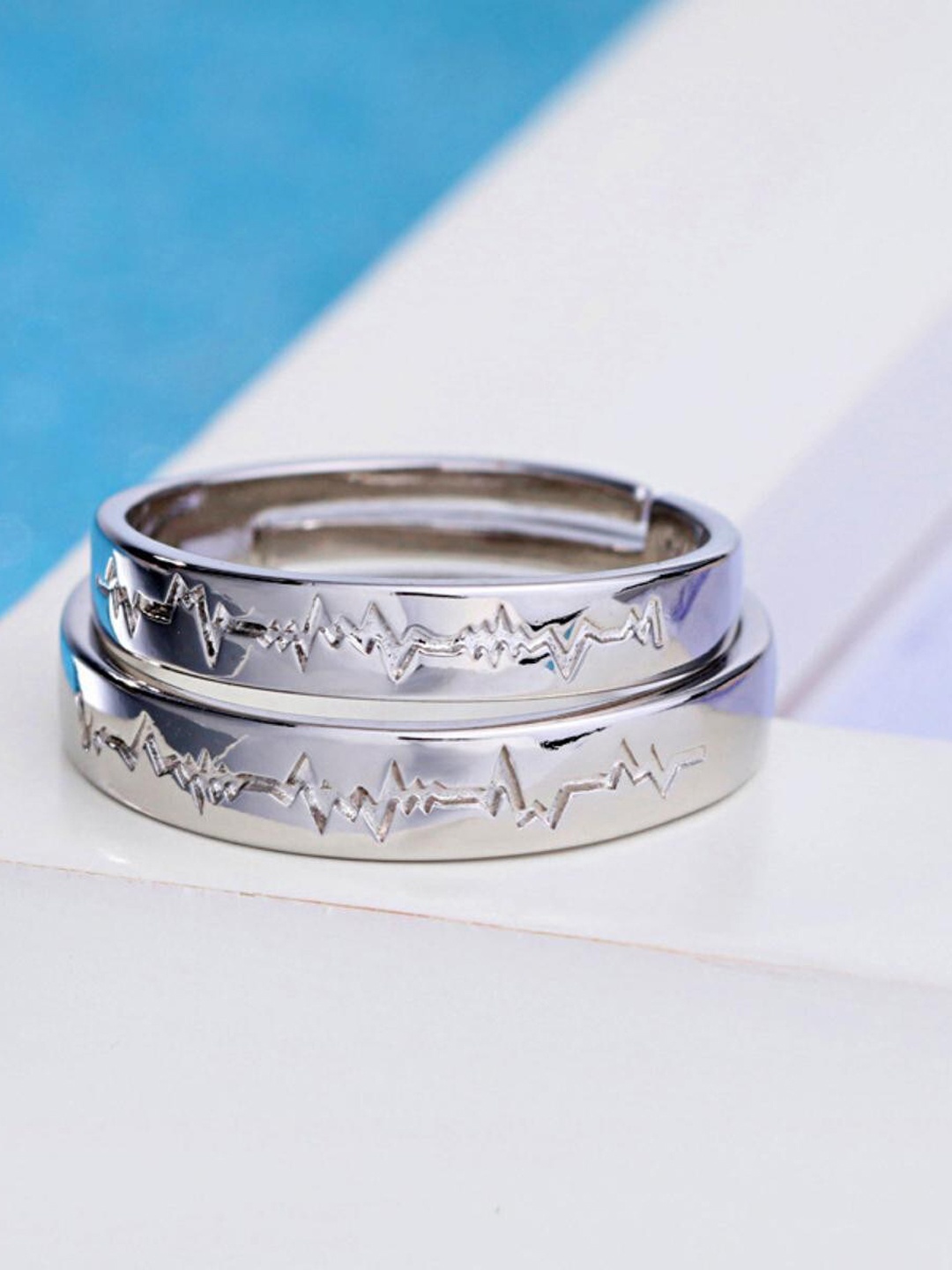 

MYKI Unisex Set Of 2 Stainless Steel Silver-Plated King & Queen Adjustable Couple Rings