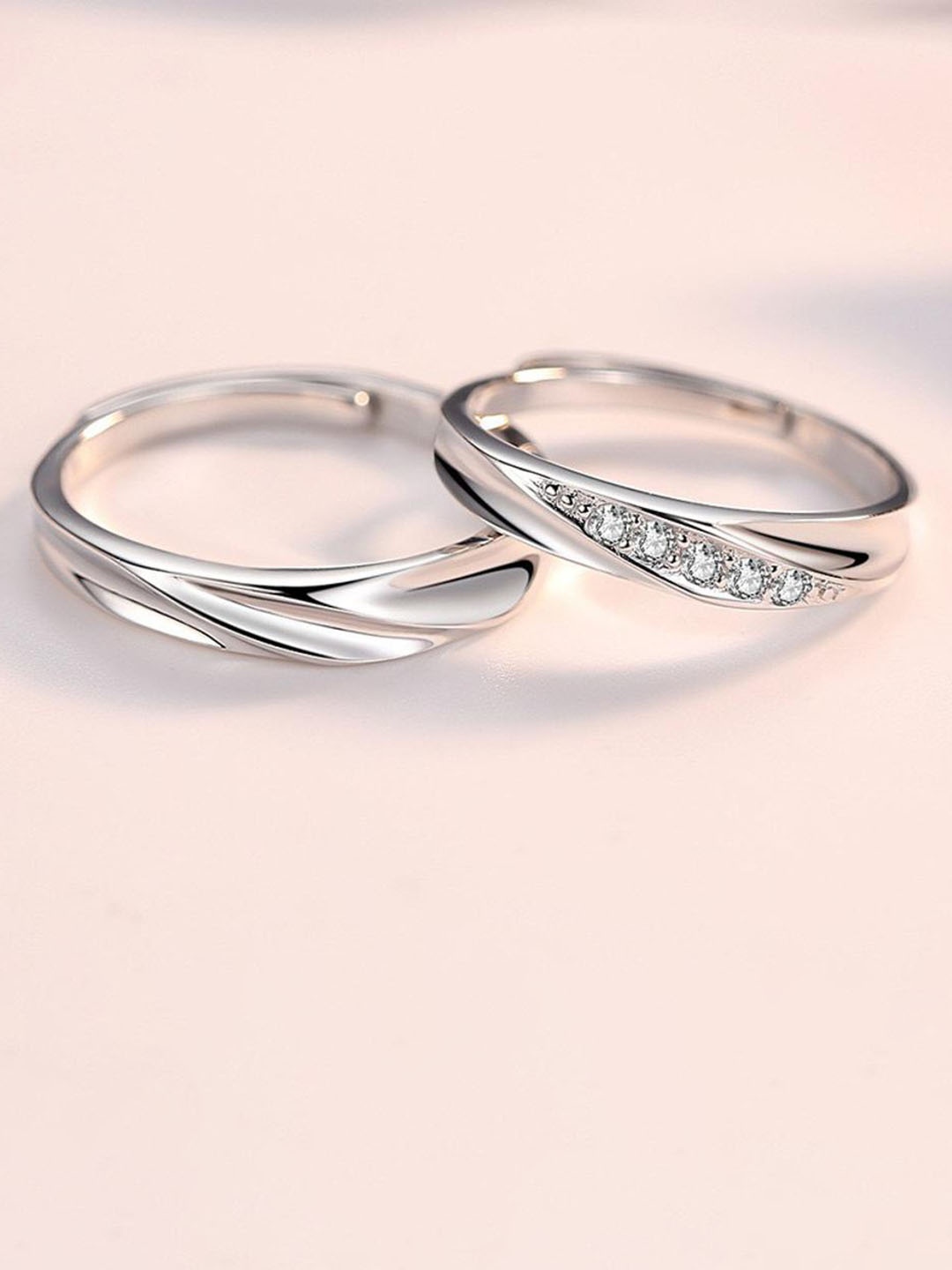 

MYKI Unisex Set of 2 Silver-Plated CZ-Studded Couple Finger Rings