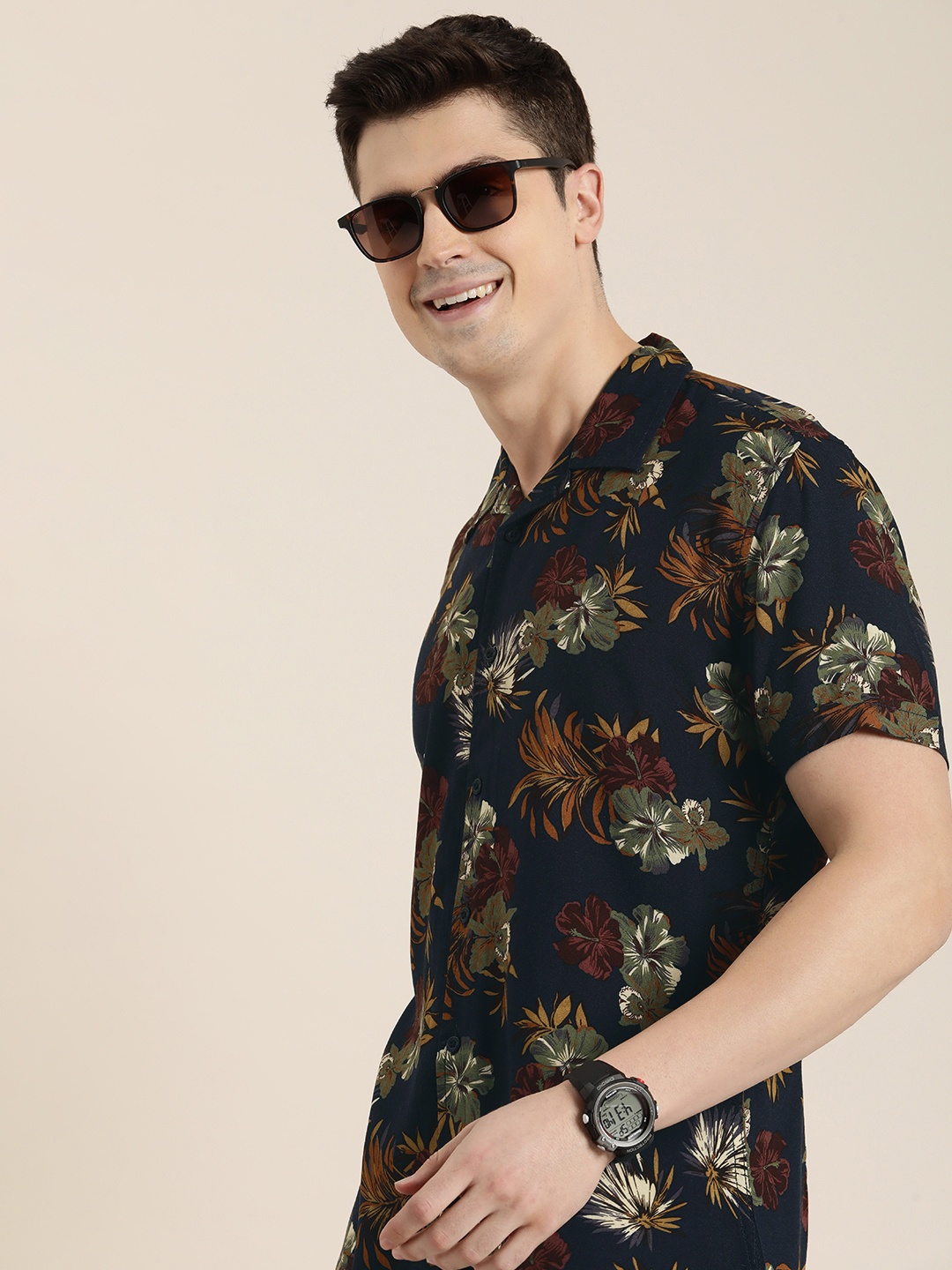 

HERE&NOW Men Slim Fit Floral Printed Opaque Casual Shirt, Multi