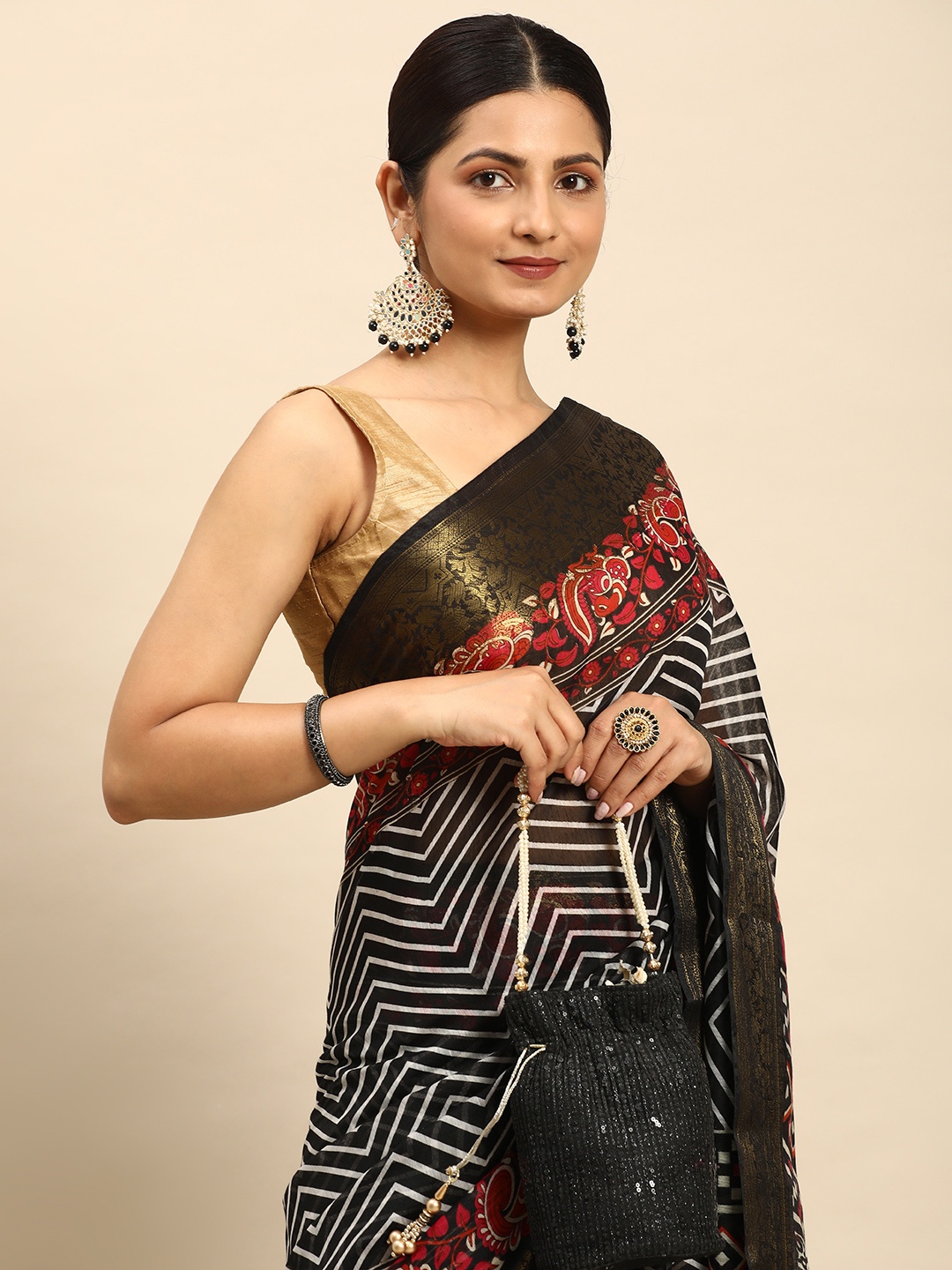 

Mitera Geometric Printed Chanderi Saree, Black