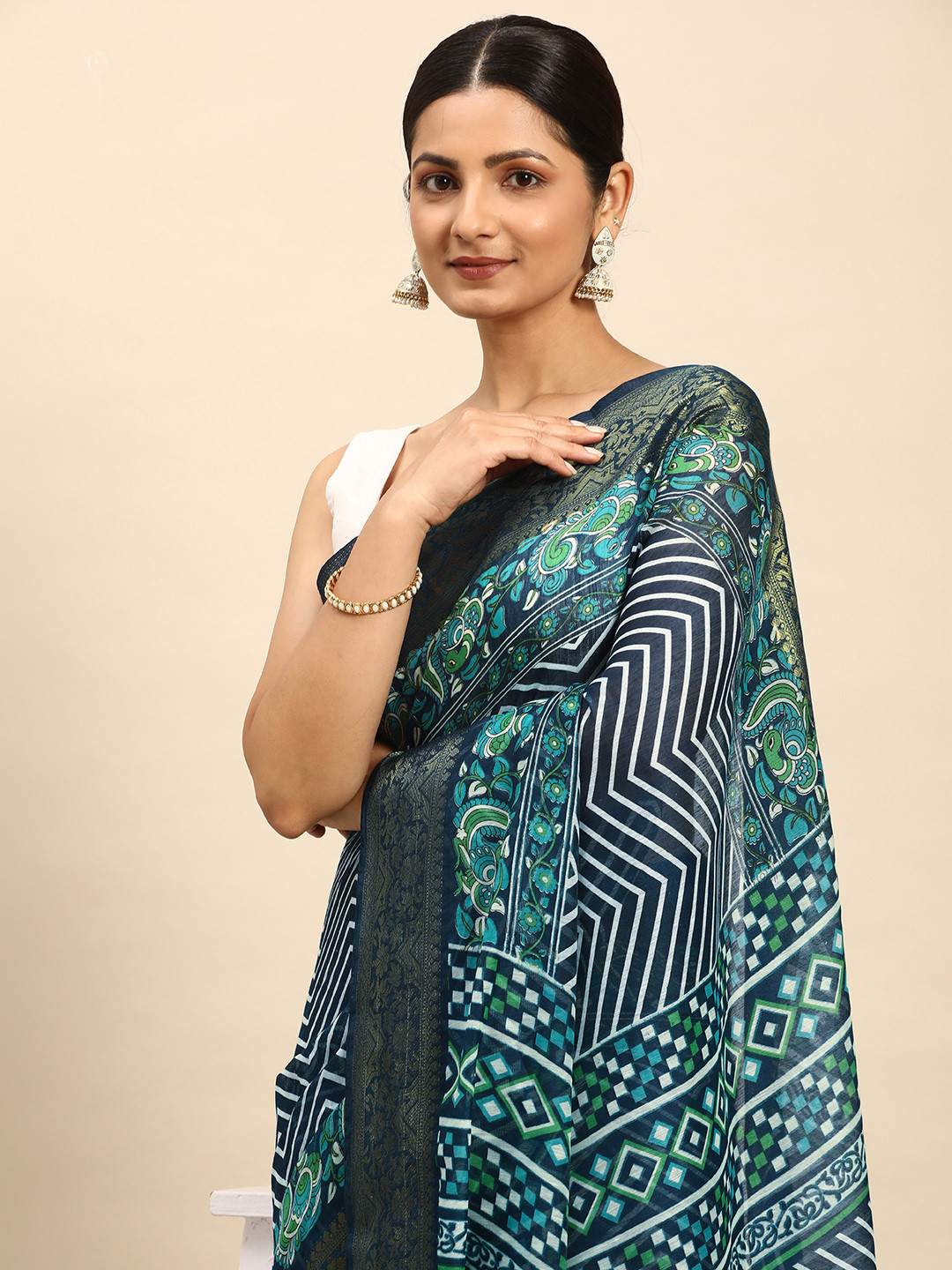 

Mitera Geometric Printed Chanderi Saree, Blue