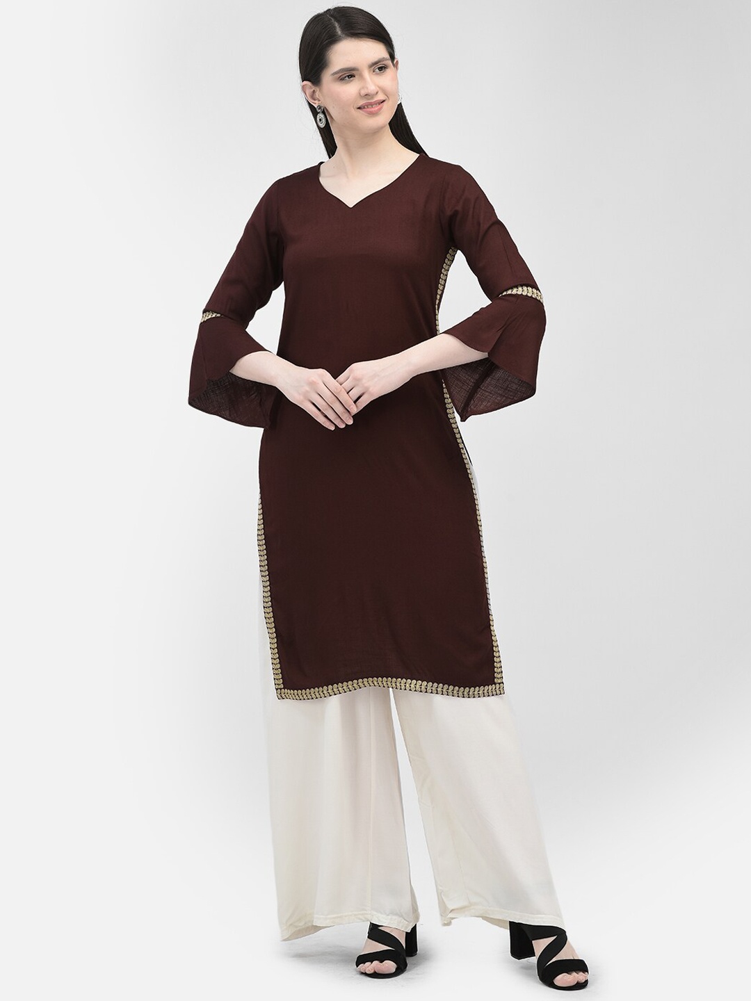 

Ojjasvi Striped Flared Sleeves Thread Work Kurta, Burgundy
