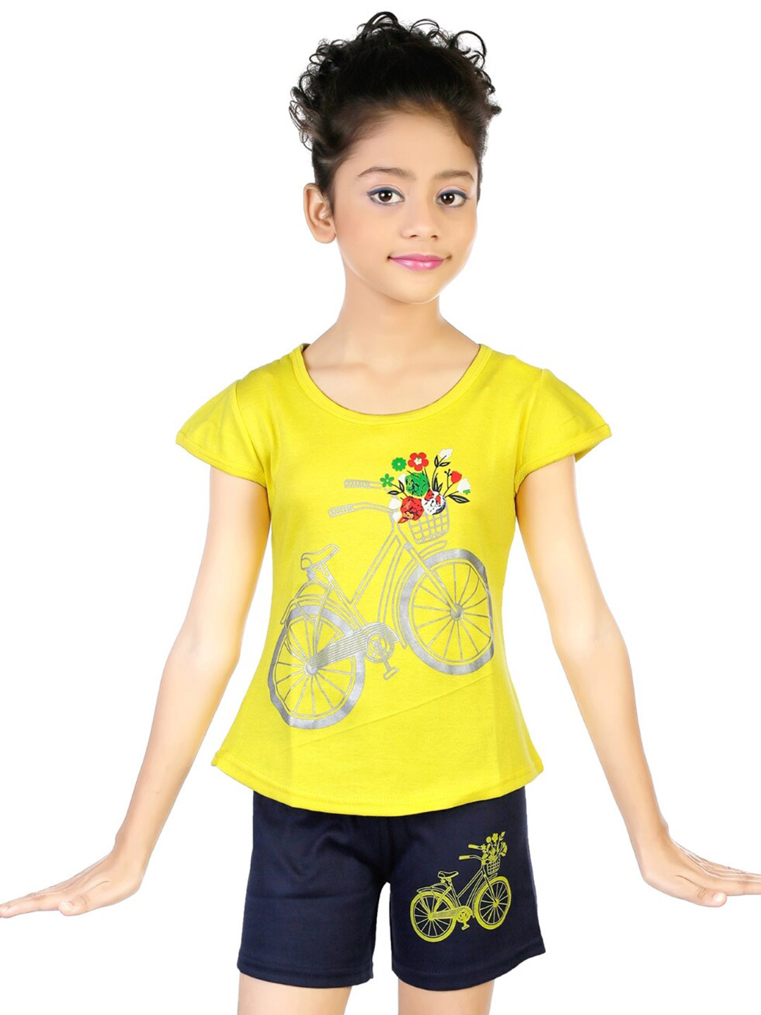 

BAESD Girls Graphic Printed Top with Shorts, Yellow