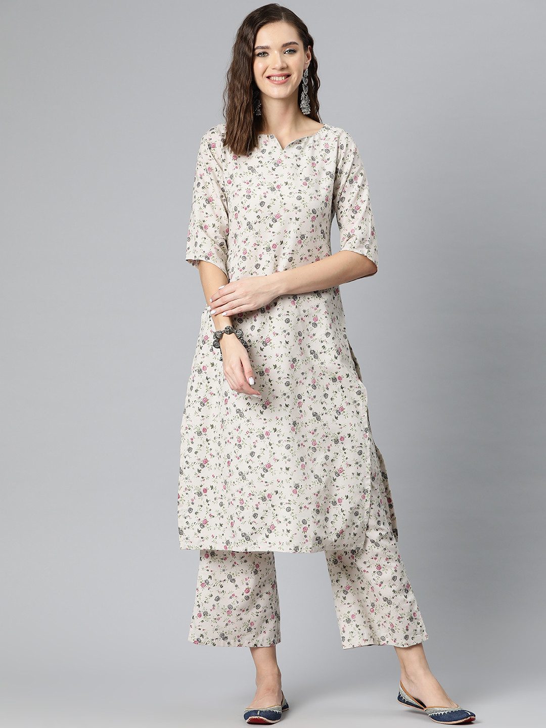 

Ives Women Floral Printed Pure Cotton Kurta with Trousers, Off white
