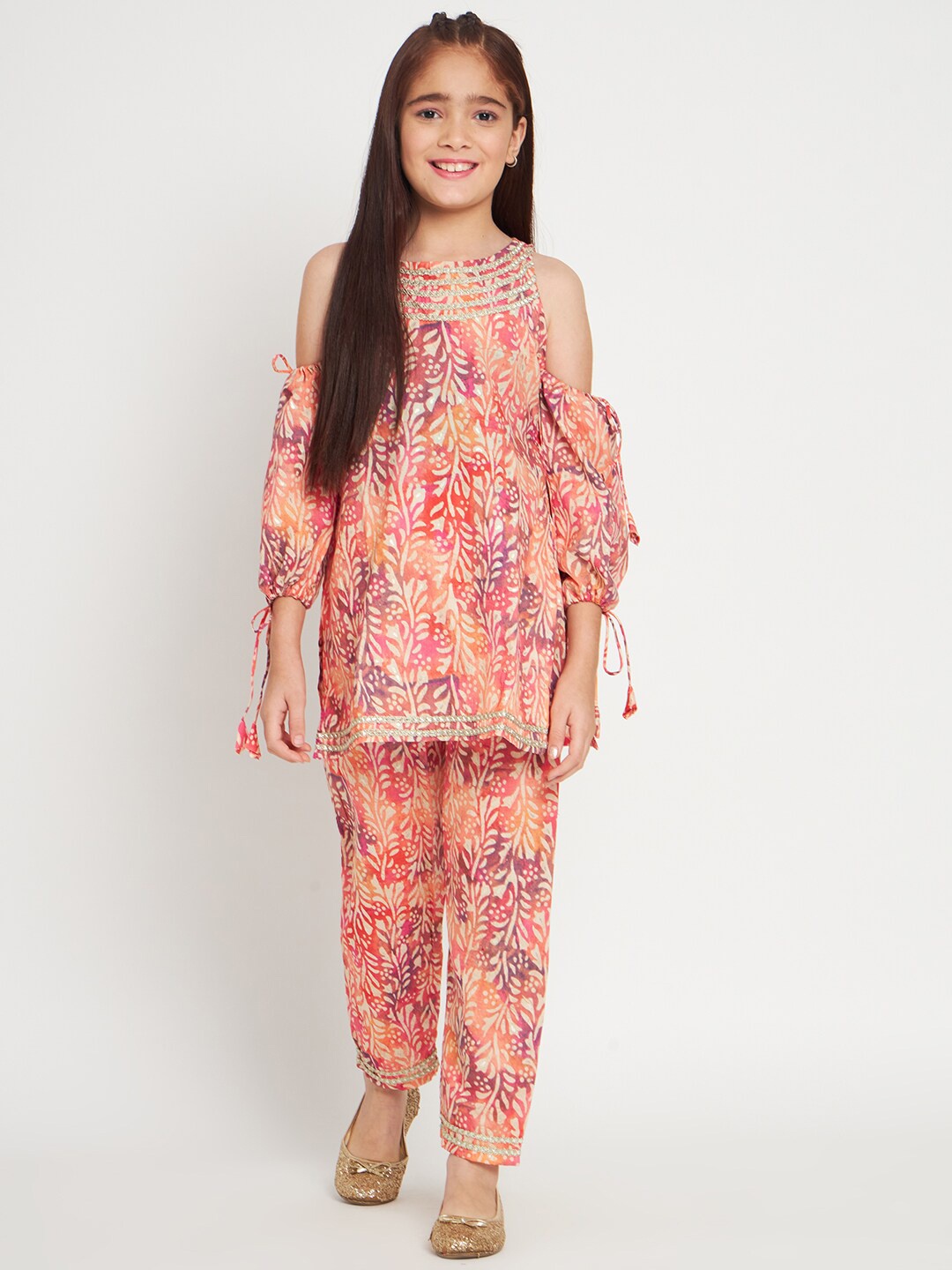 

Readiprint Girls Floral Printed Pure Cotton Kurta With Trousers, Orange
