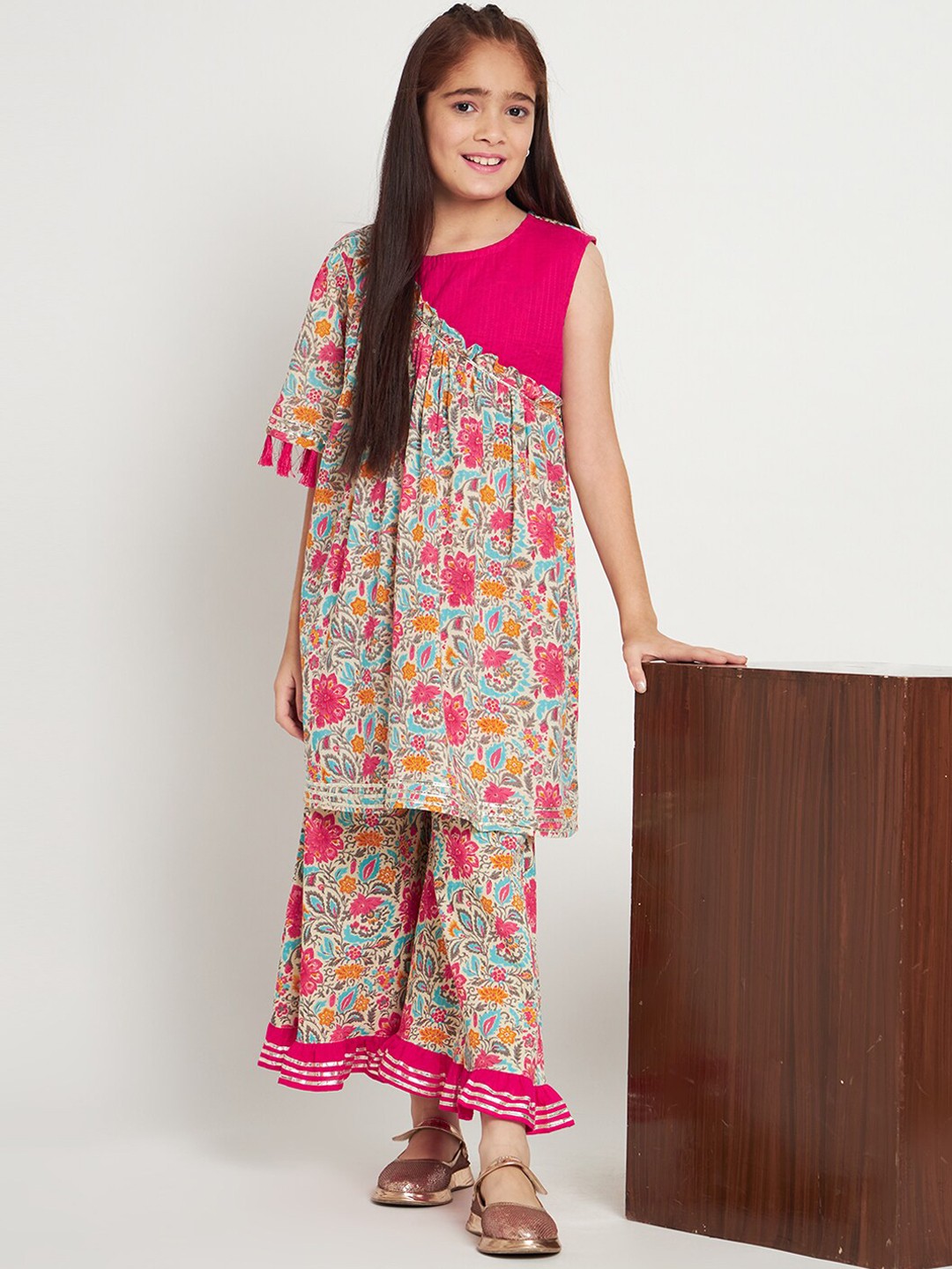 

Readiprint Fashions Girls Floral Printed Gotta Patti Pure Cotton Kurti with Palazzos, Pink
