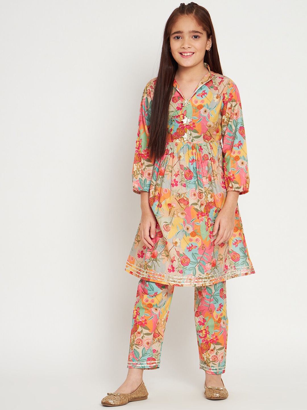 

Readiprint Girls Floral Printed Gotta Patti Pure Cotton Kurta with Trousers, Green