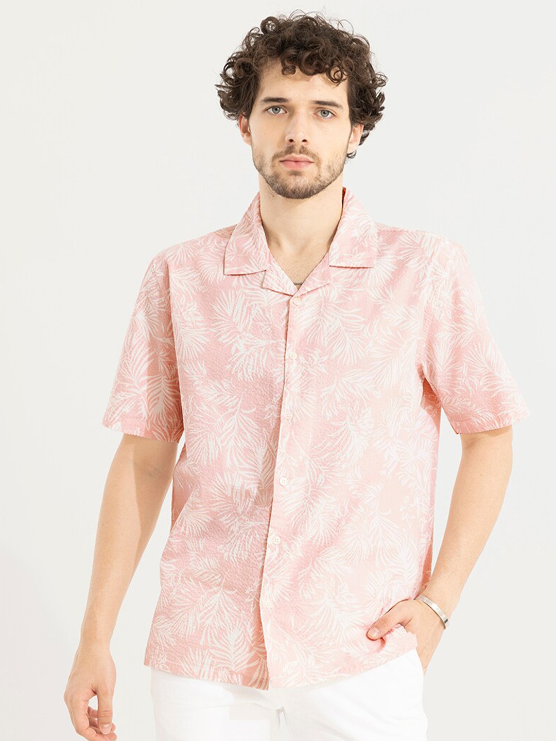 

Snitch Pink Classic Tropical Printed Cotton Boxy Seer Sucker Casual Shirt