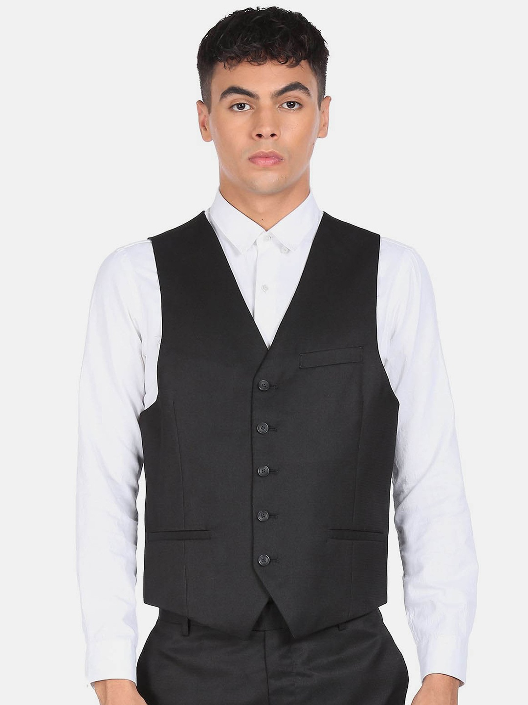 

Arrow Single-Breasted Three Piece Formal Suit, Black