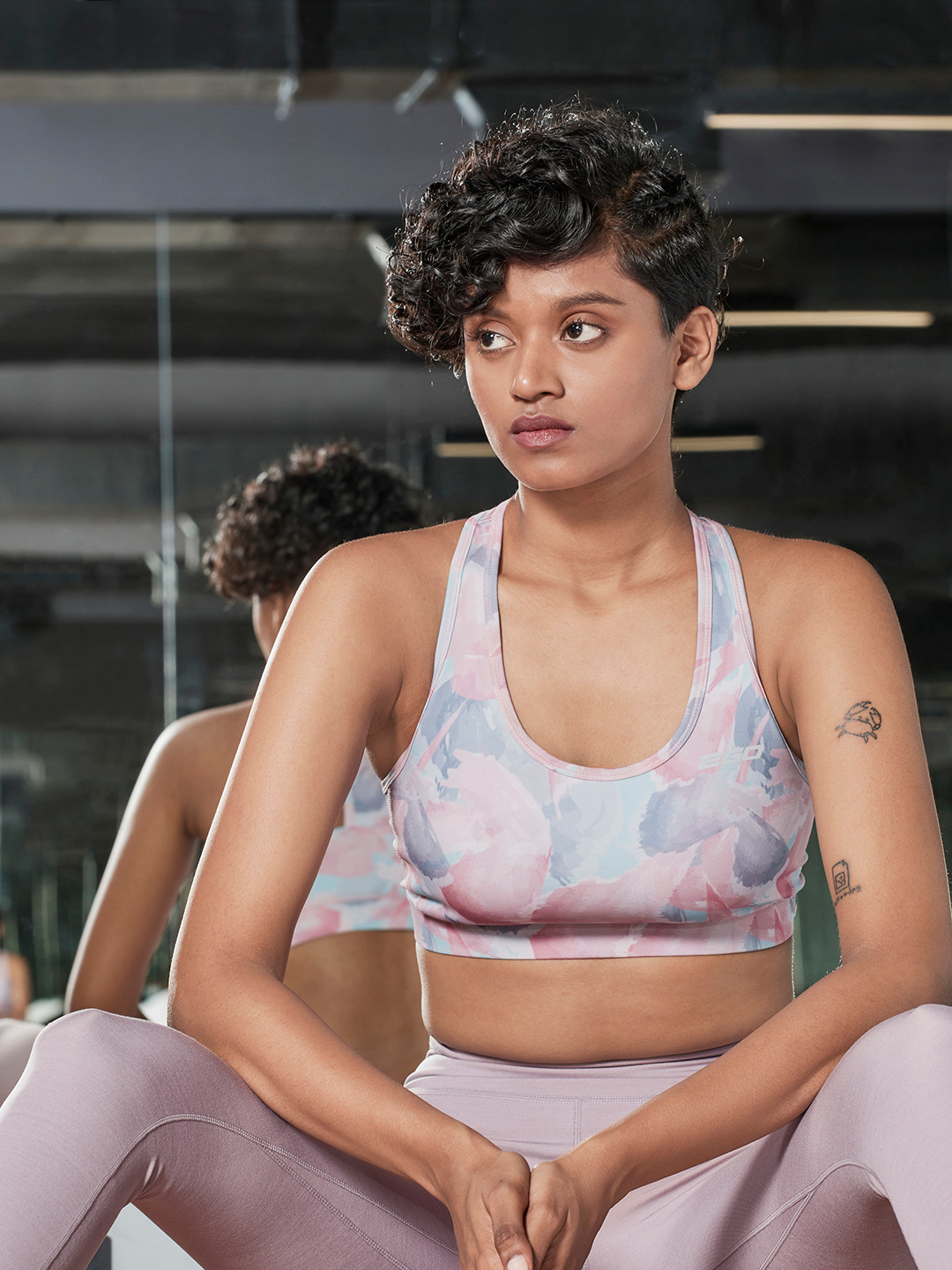 

2GO Women Pink & Blue Printed Yoga Sports Bra