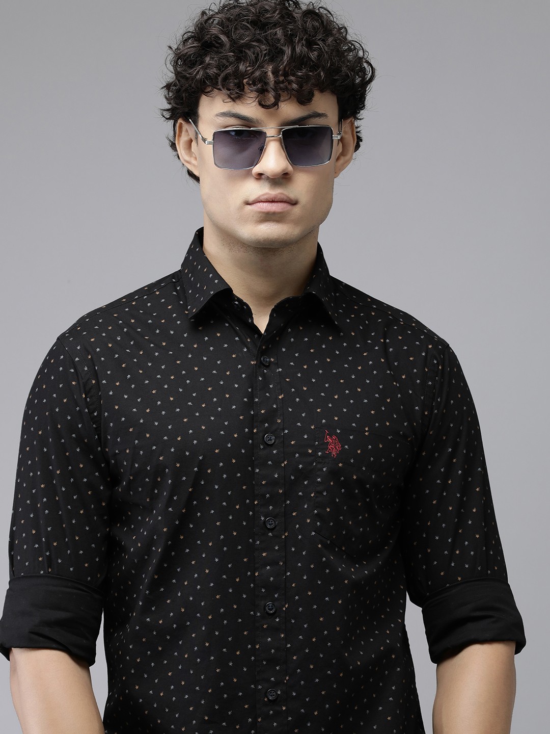 

U.S. Polo Assn. Tailored Fit Tropical Printed Spread Collar Pure Cotton Casual Shirt, Black