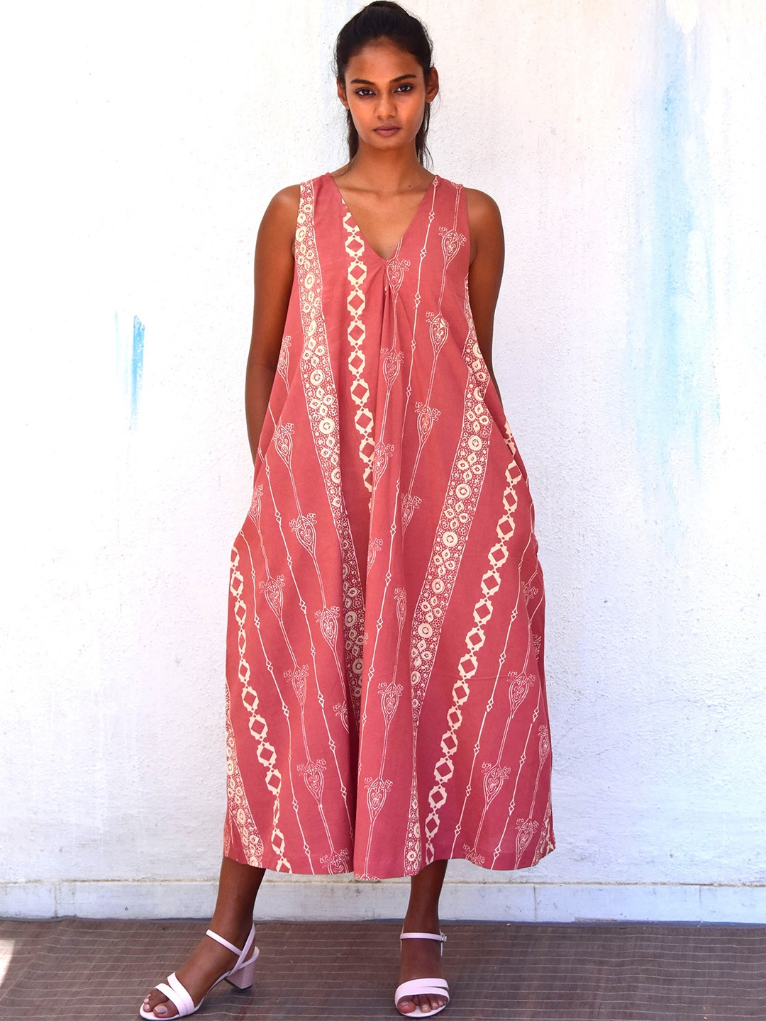 

Chidiyaa Ethnic Motifs Printed Cotton A-Line Midi Dress, Maroon