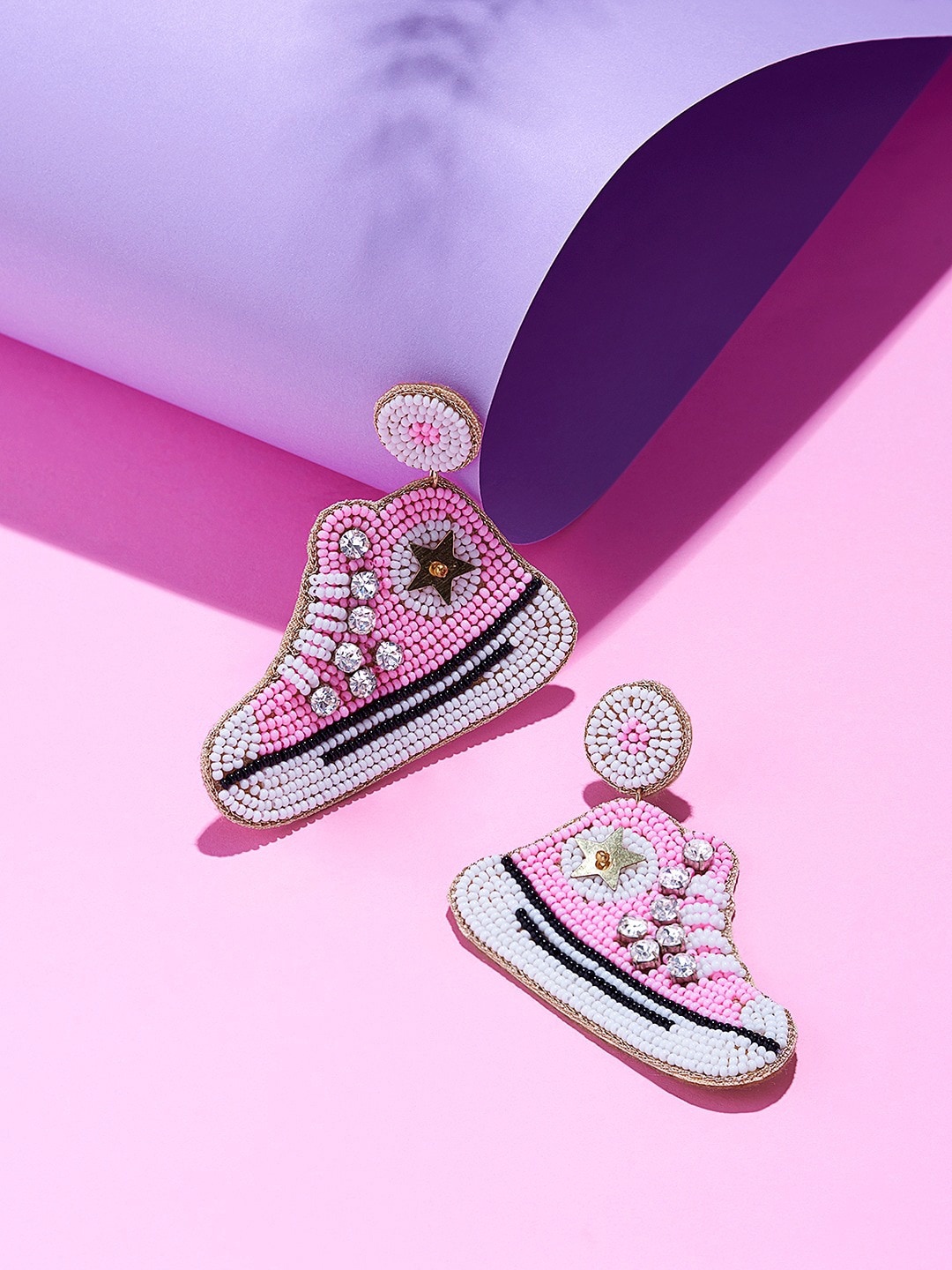 

AMI Shoes Shaped Drop Earrings, Pink