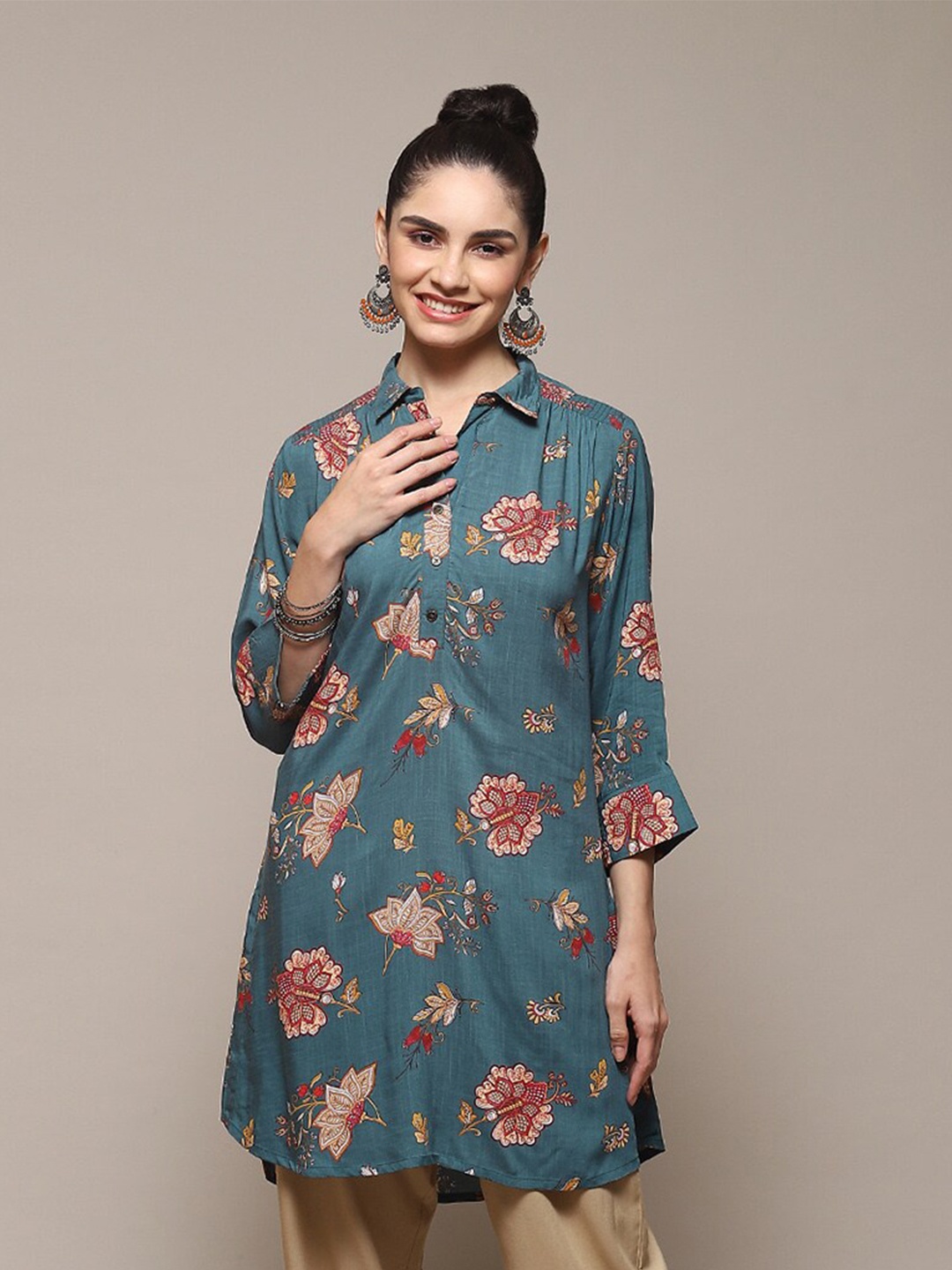 

Biba Teal Floral Print Roll-Up Sleeves Shirt Style Longline Top