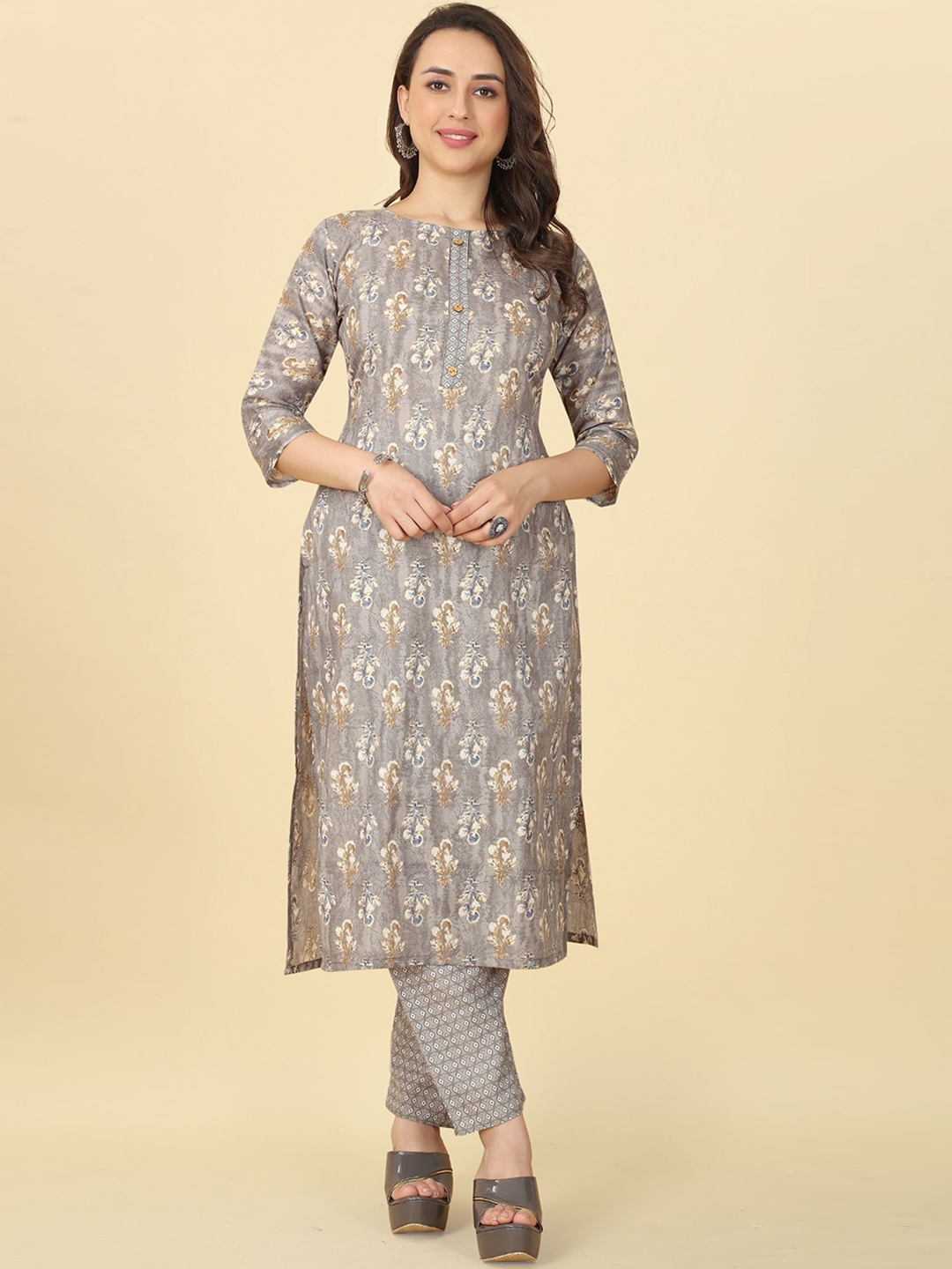 

KALINI Floral Printed Straight Kurta With Trousers, Grey