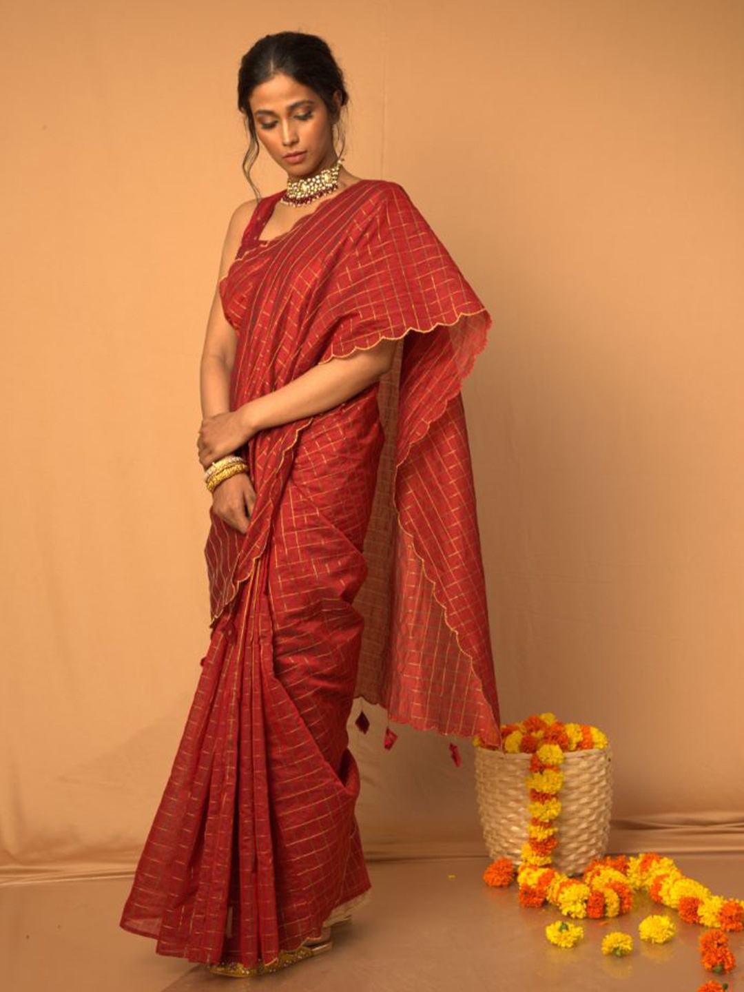 

Saaki Checked Zari Silk Blend Saree, Red