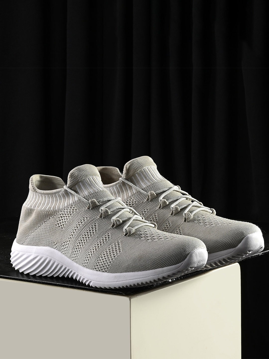 

BIRDE Women Advanced Chassis Mesh Walking Shoes, Grey