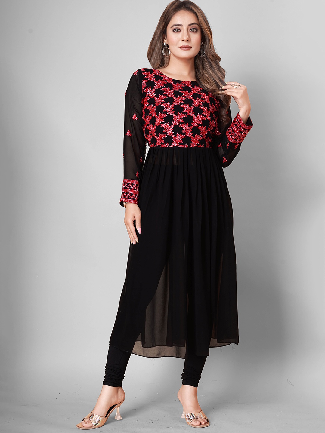 

PRASTHAN Floral Yoke Design Empire Thread Work Anarkali Kurta Set, Black