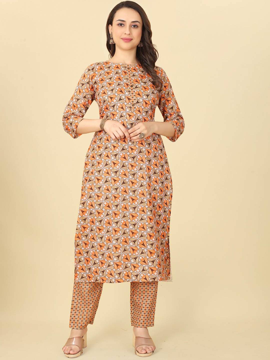 

KALINI Floral Printed Round Neck Kurta With Trousers, Orange