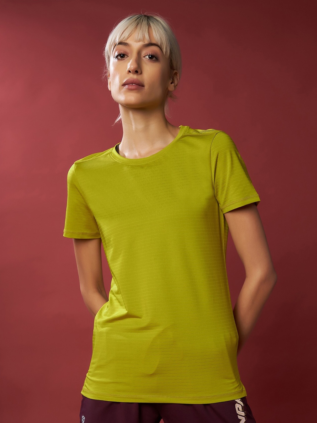 

UNPAR Self Design Moisture Wicking Sports T-Shirt, Lime green