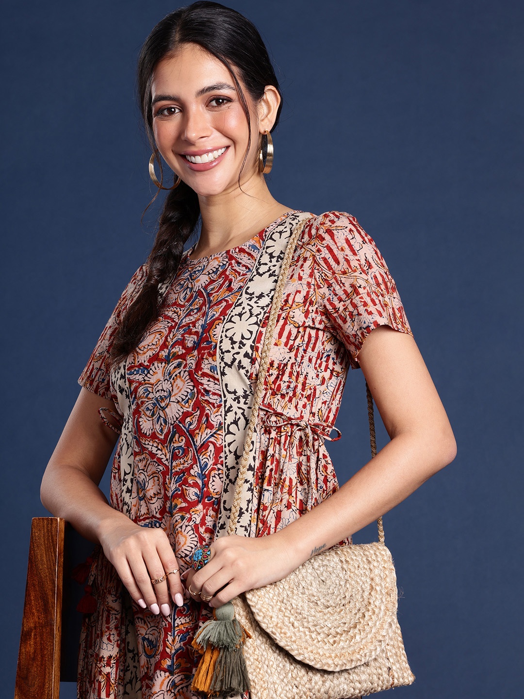 

Taavi Kalamkari Ethnic Motifs Printed A-Line Pure Cotton Ethnic Dresses, Red