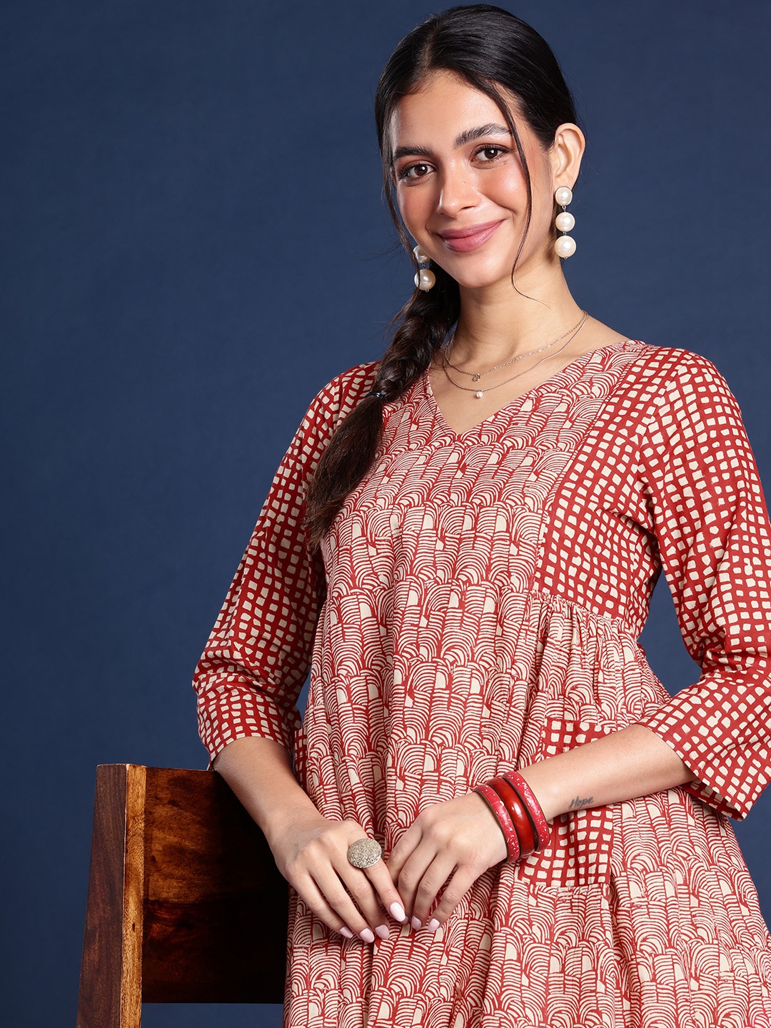 

Taavi Bagru Hand Block Geometric Printed V-Neck Pure Cotton Kurti, Red