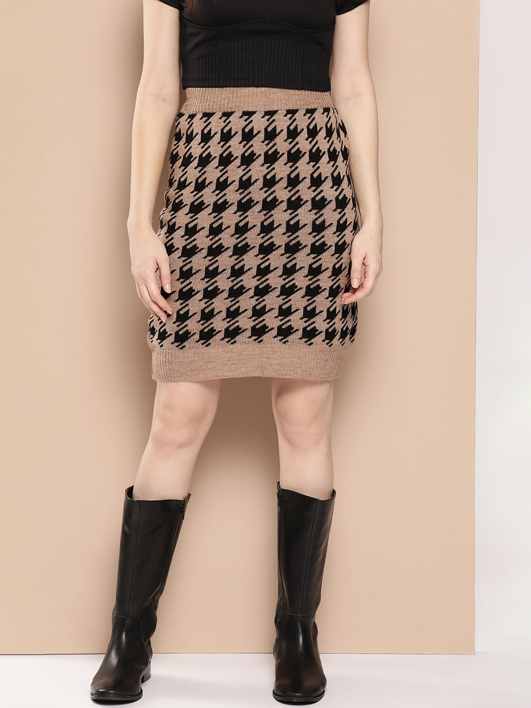 

Chemistry Houndstooth Pattern Acrylic Knitted Pencil Skirt, Brown