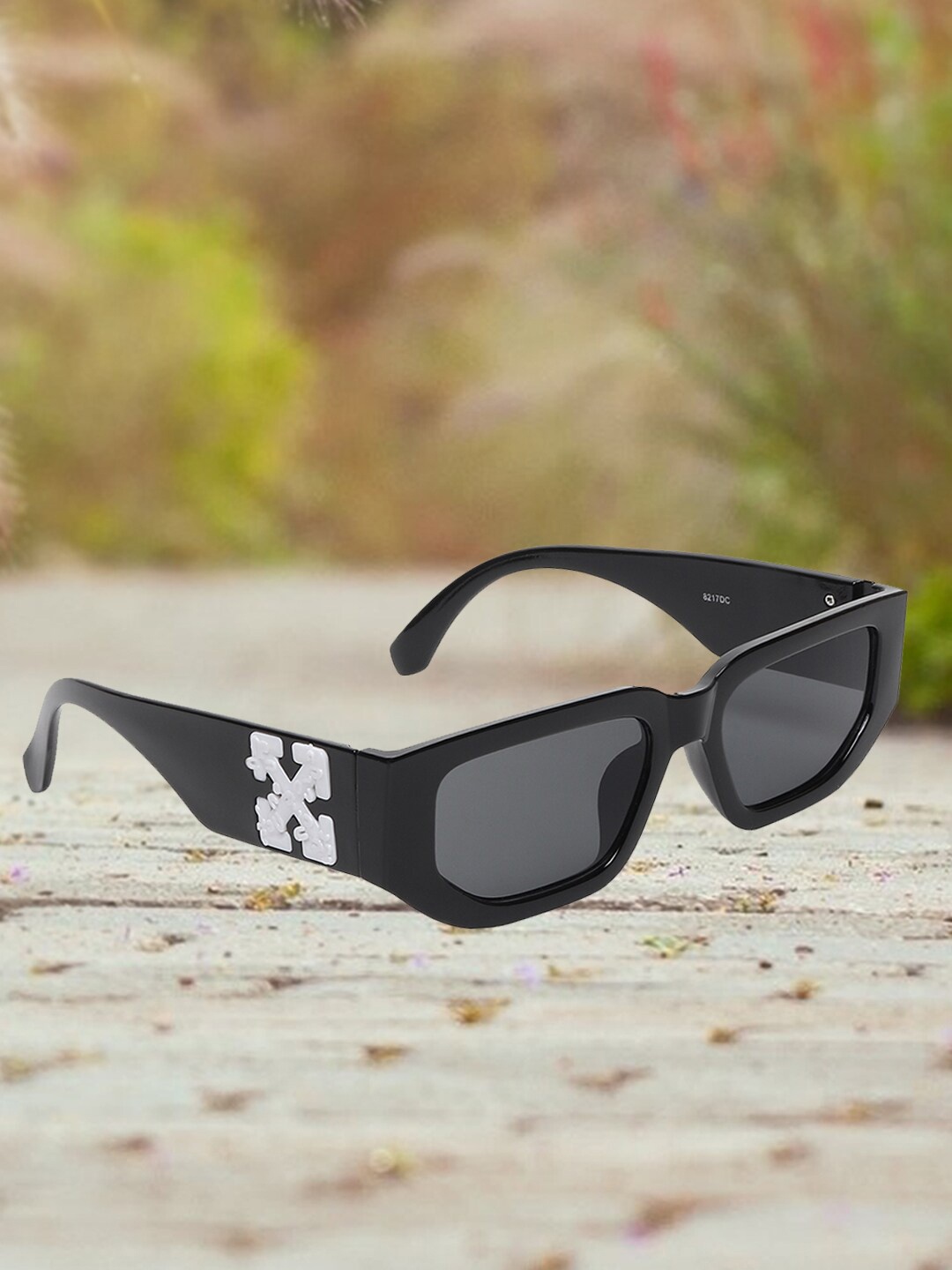

Swiss Design Unisex Square Sunglasses With UV Protected Lens, Black