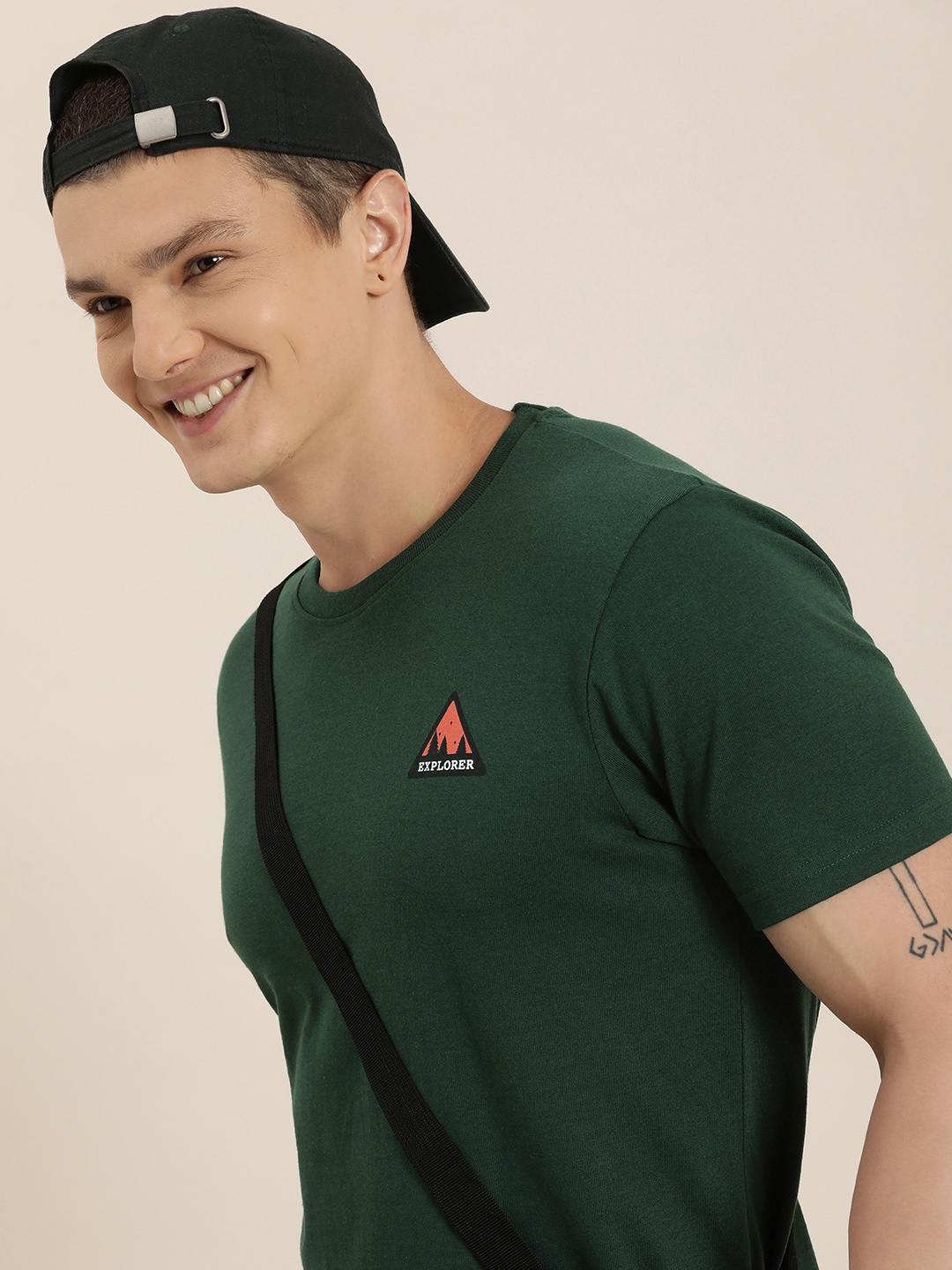 

HERE&NOW Round Neck Solid Regular Fit Casual T-shirt, Green