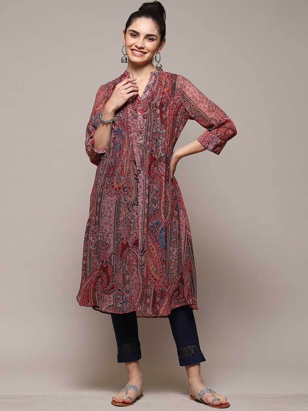 

Biba Ethnic Motifs Printed Mandarin Collar Kurta, Red