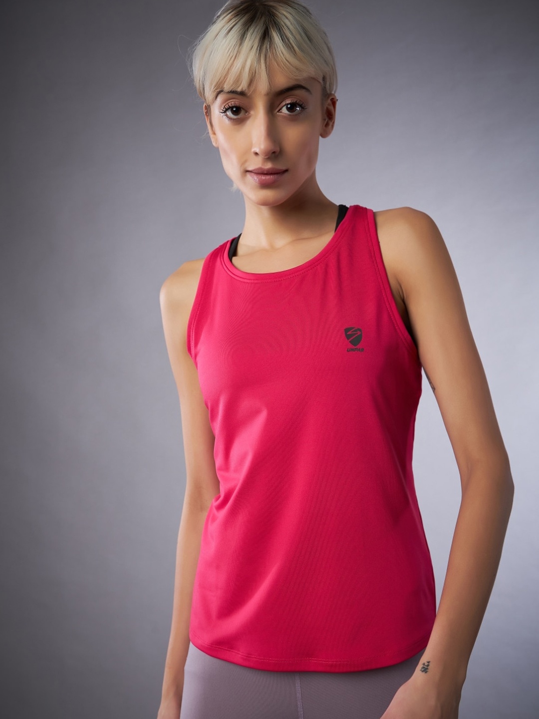 

UNPAR Round Neck Lightweight Gym Innerwear Vests, Pink