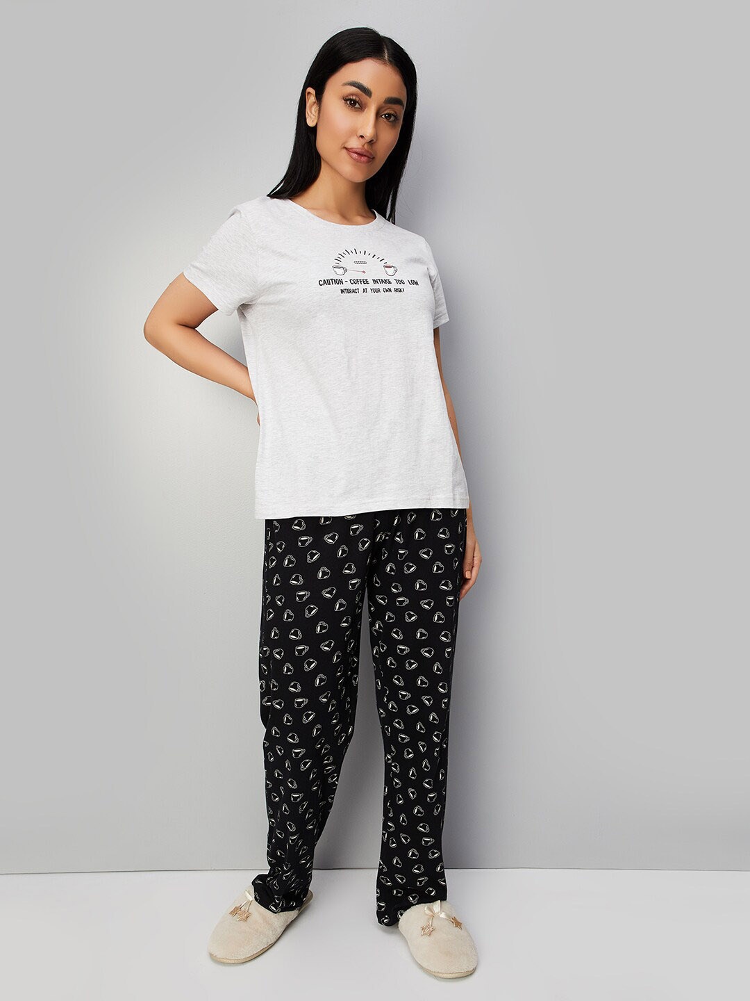 

max Typography Printed Night suit, Grey