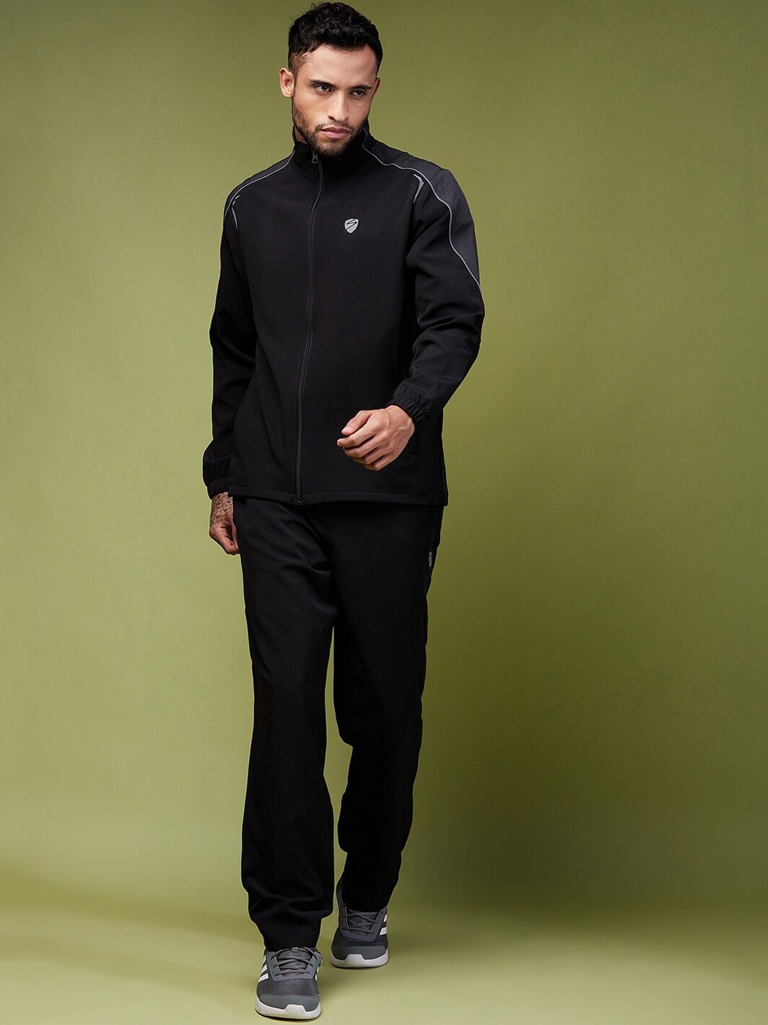 

UNPAR High Neck Tracksuits, Black