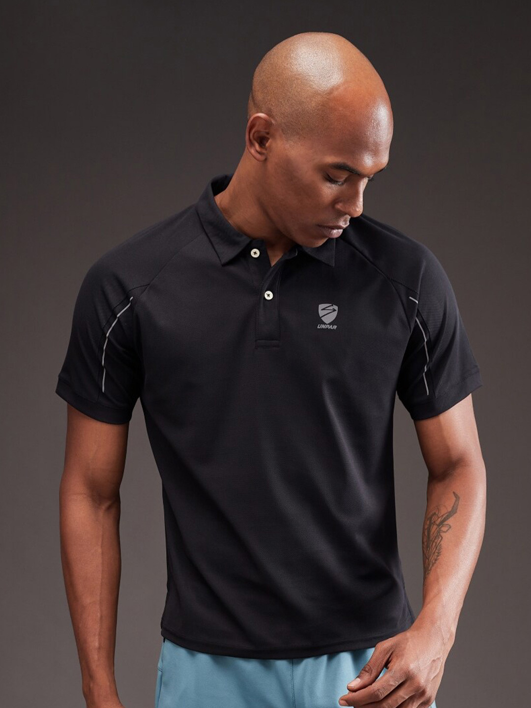 

UNPAR Polo Collar Moisture Wicking Sports T-shirt, Black