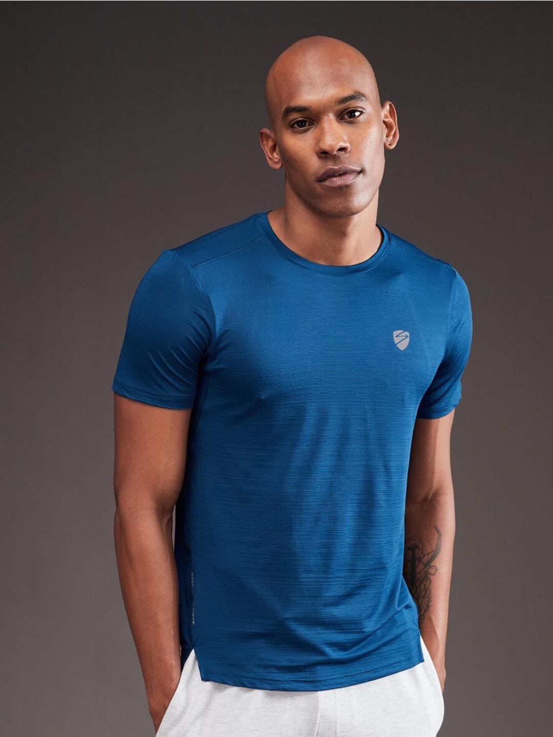 

UNPAR Round Neck Moisture Wicking Sports T-Shirt, Teal