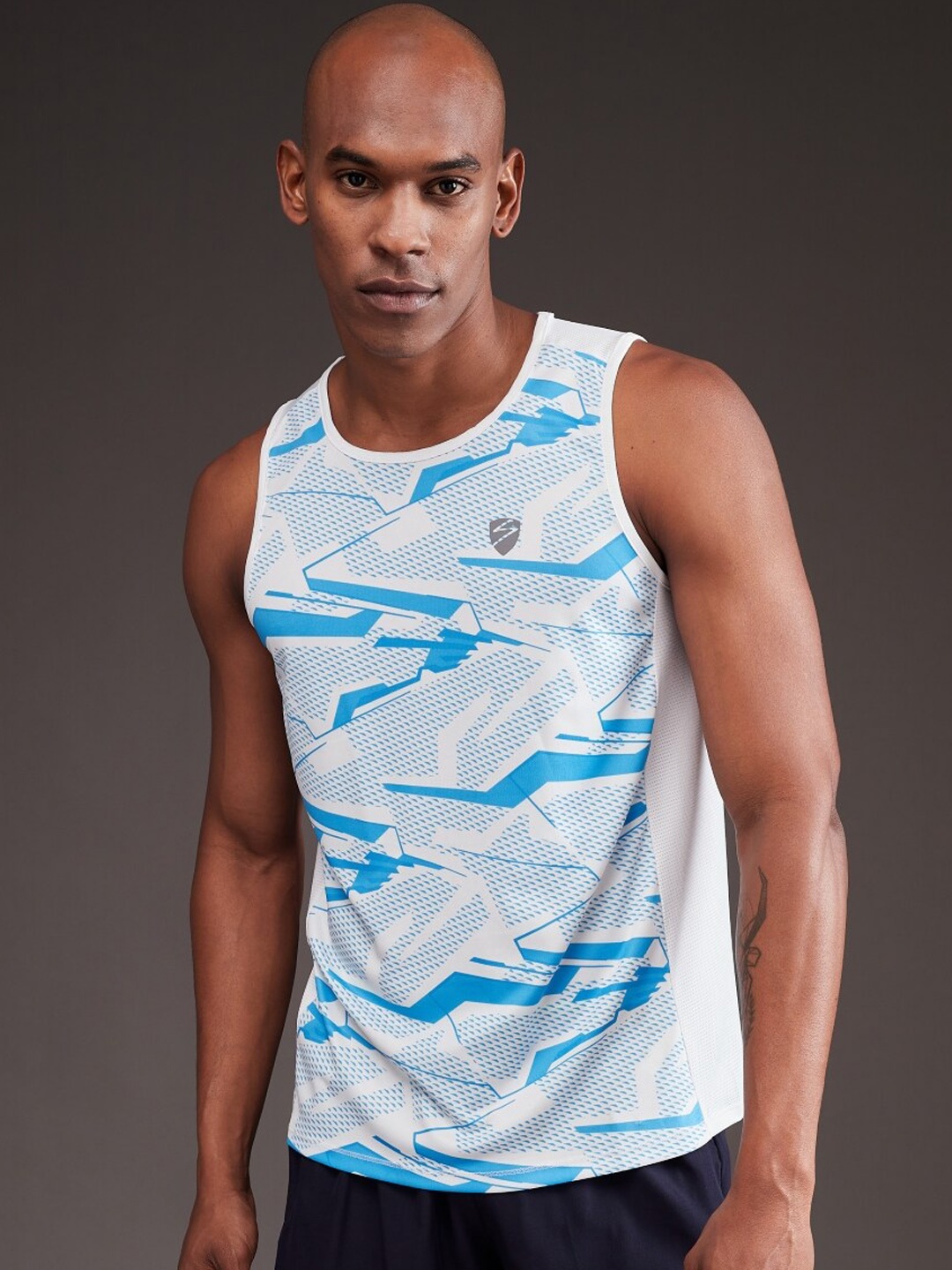 

UNPAR Abstract Printed Ultra Light Innerwear Gym Vests, White
