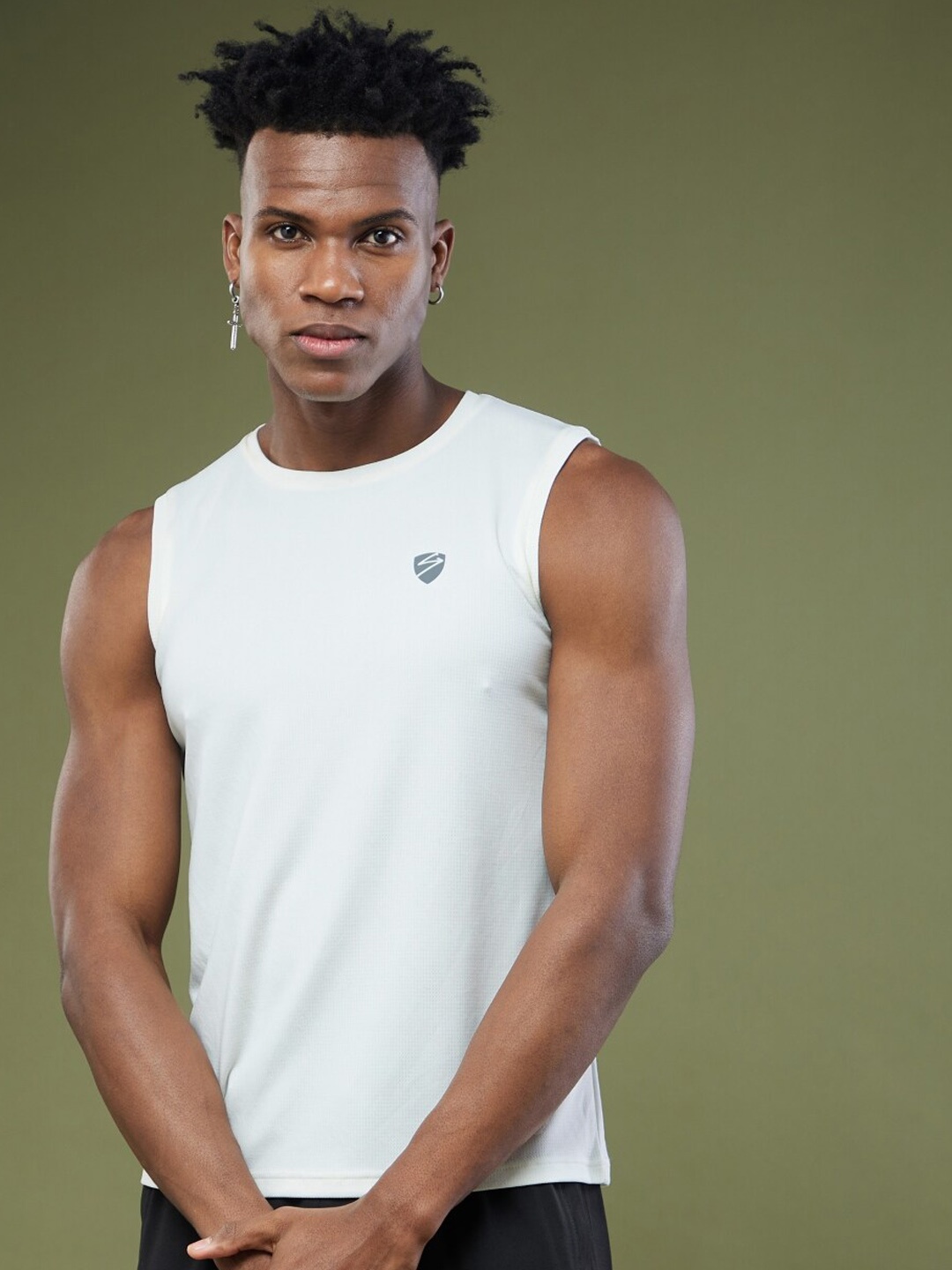 

UNPAR Round Neck Lightweight Gym Innerwear Vests, Off white
