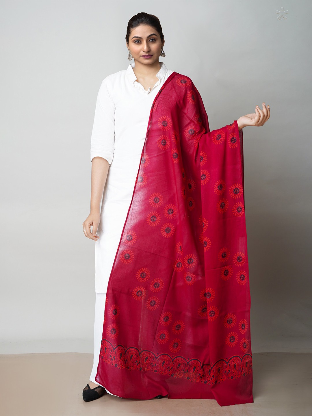 

Unnati Silks Red & Blue Ethnic Motifs Printed Pure Cotton Tie and Dye Dupatta