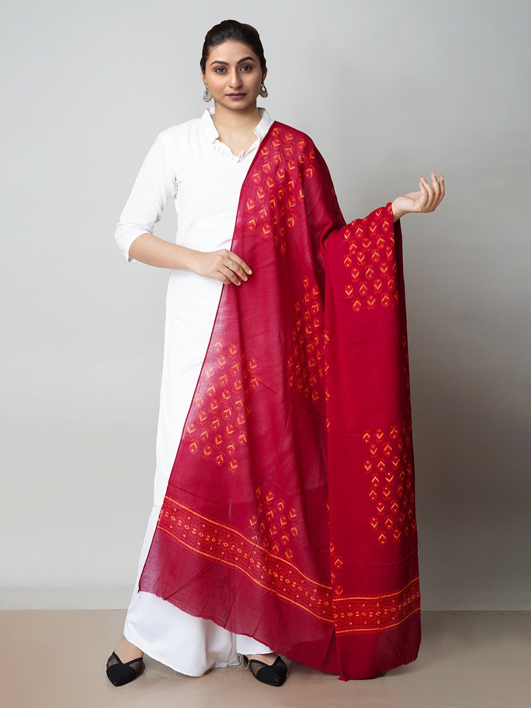 

Unnati Silks Floral Printed Pure Cotton Dupatta, Maroon